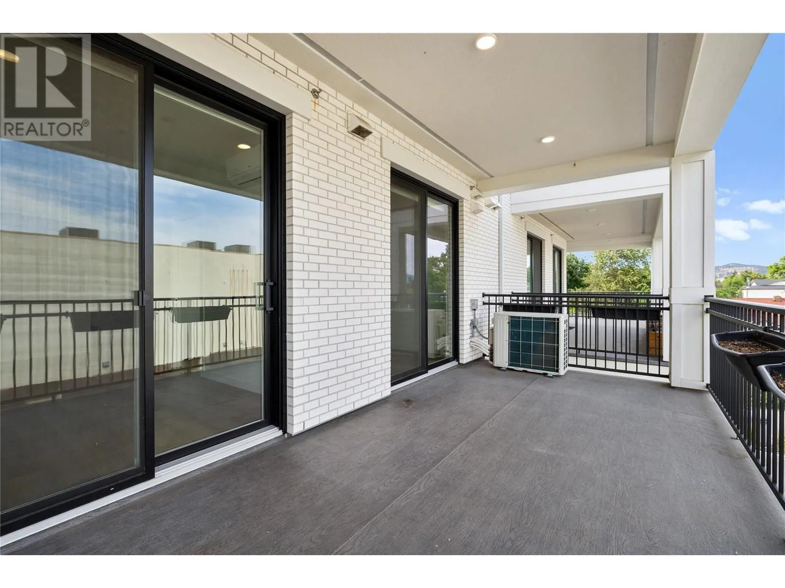 2627 Gore Street Unit# 204