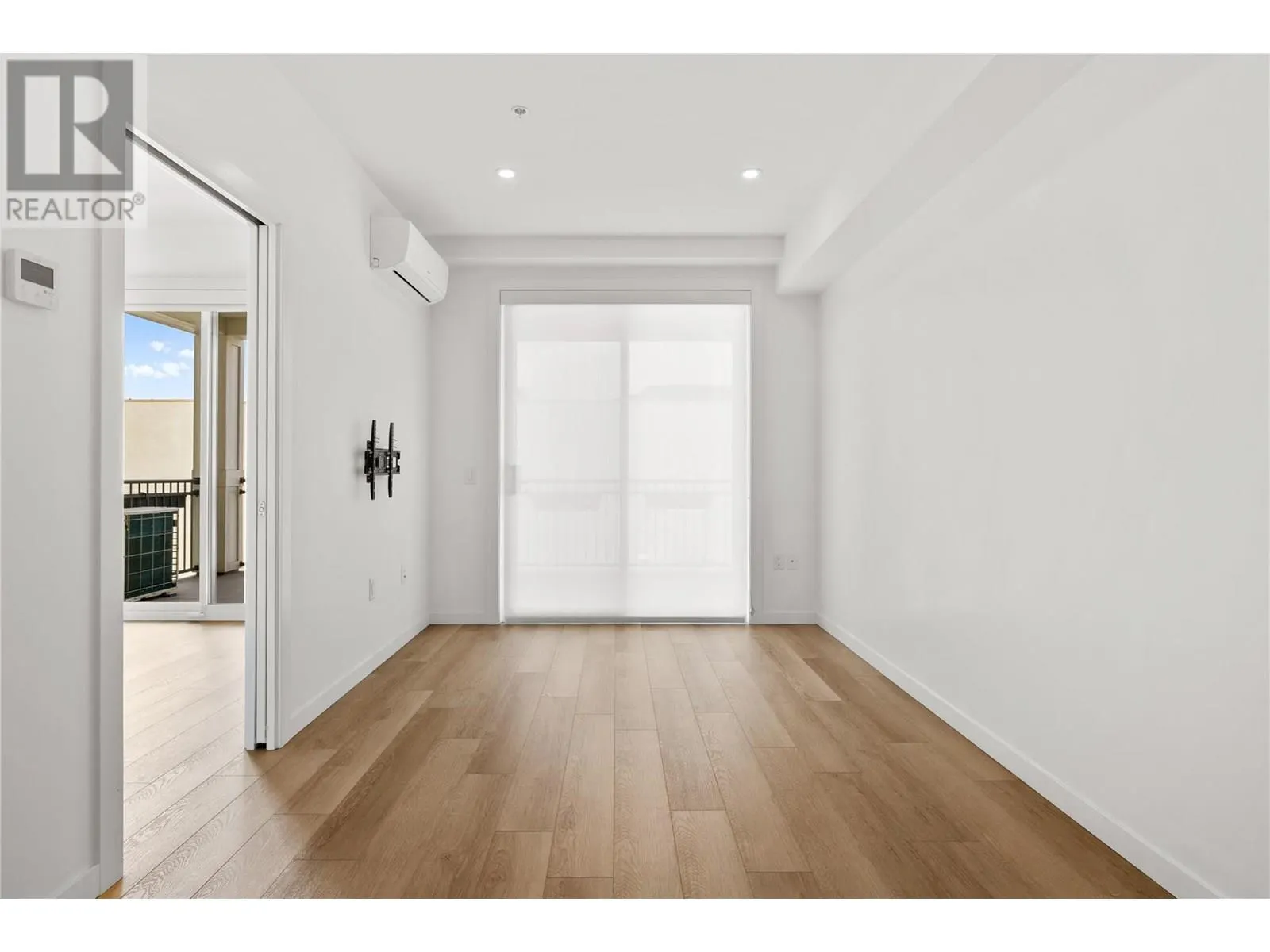 2627 Gore Street Unit# 204