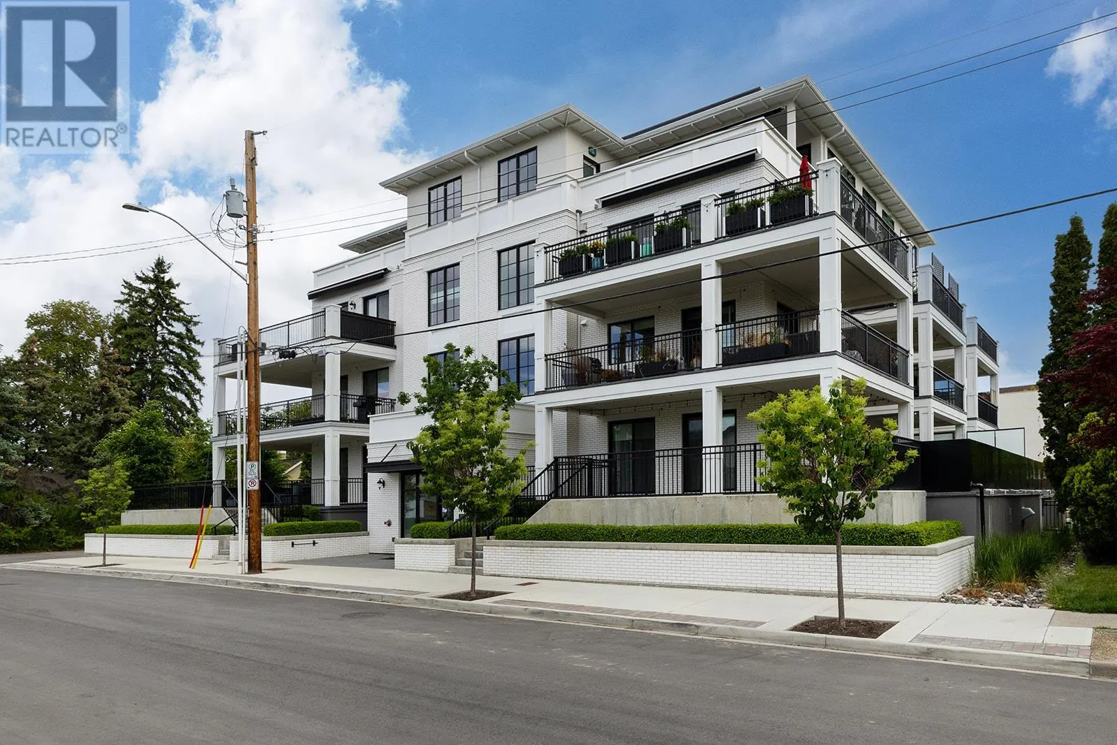2627 Gore Street Unit# 204