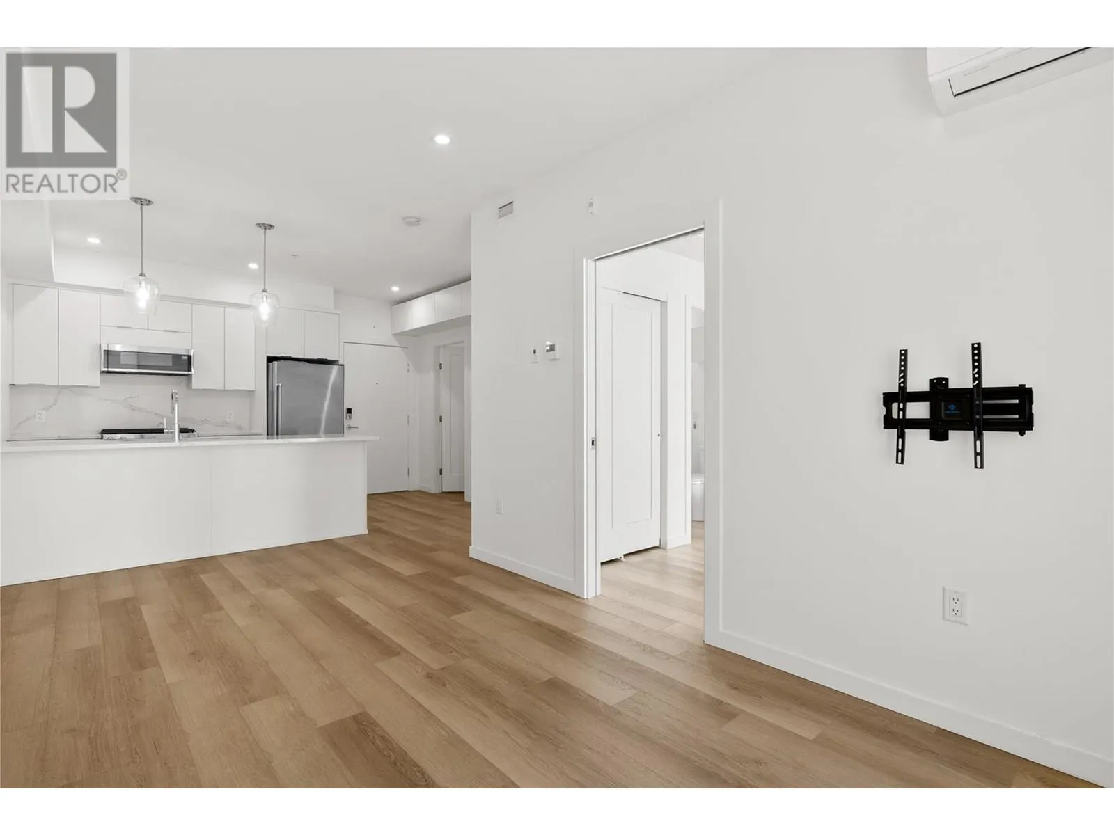 2627 Gore Street Unit# 204