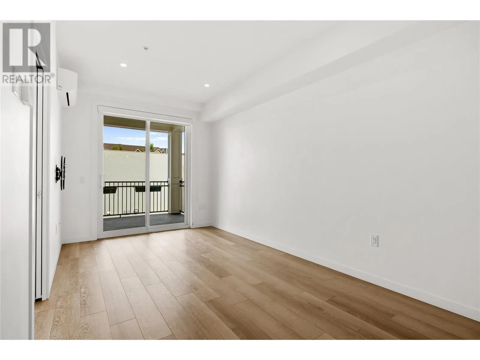 2627 Gore Street Unit# 204
