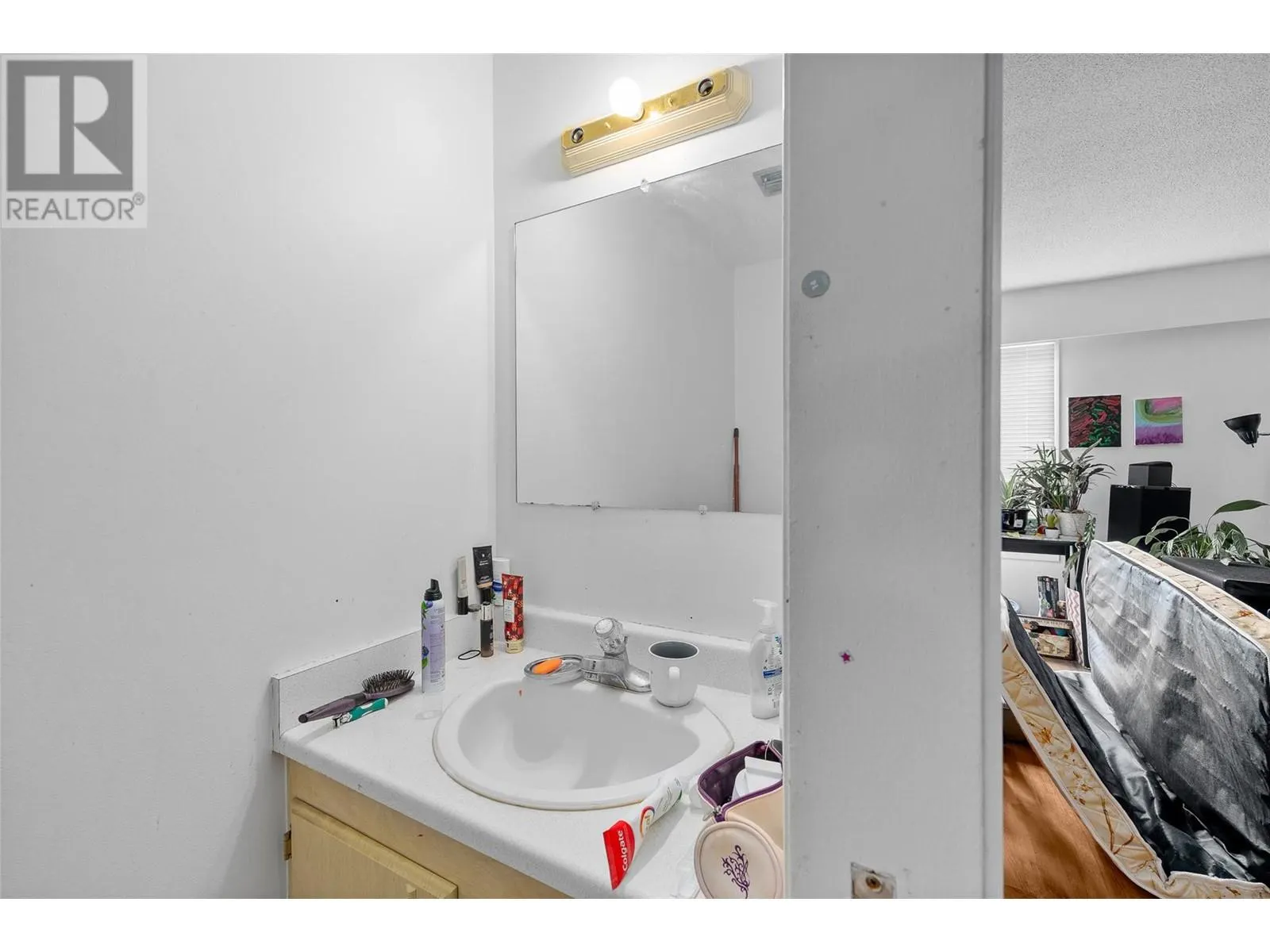 1283 Bernard Avenue Unit# 10