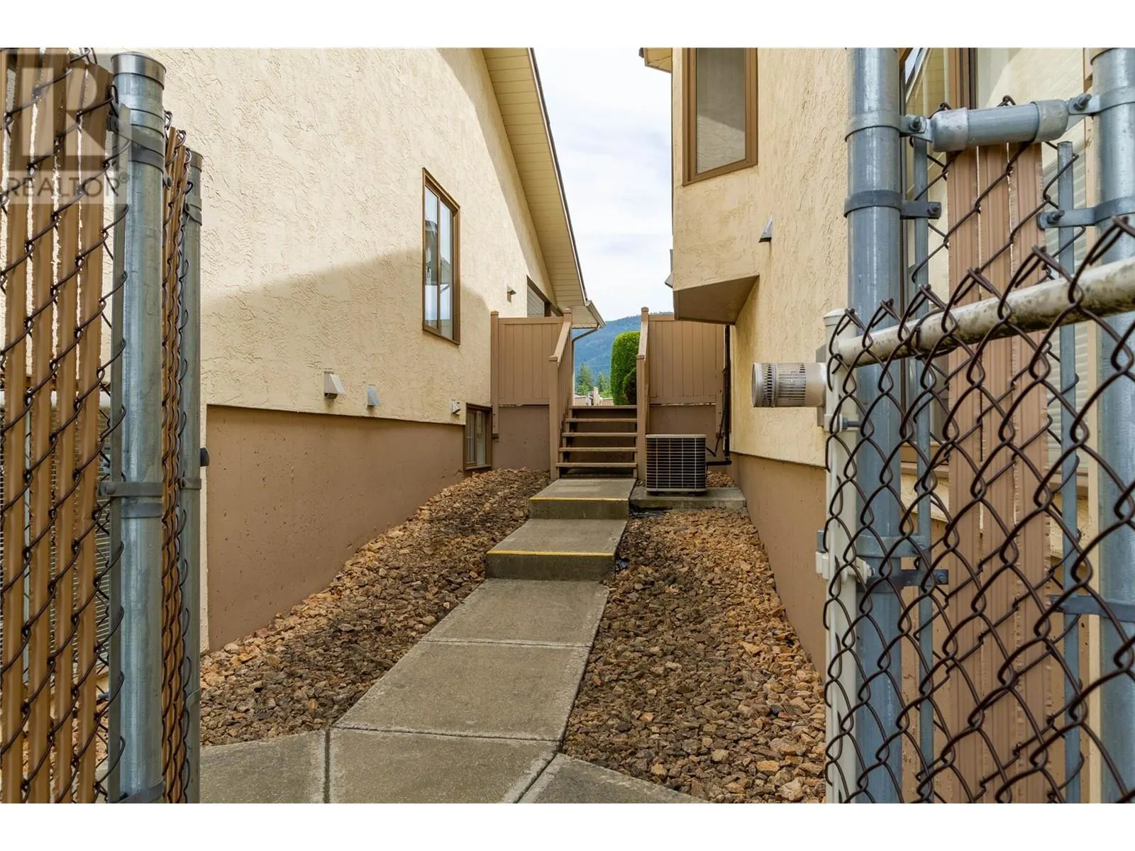 3930 20 Street Unit# 18