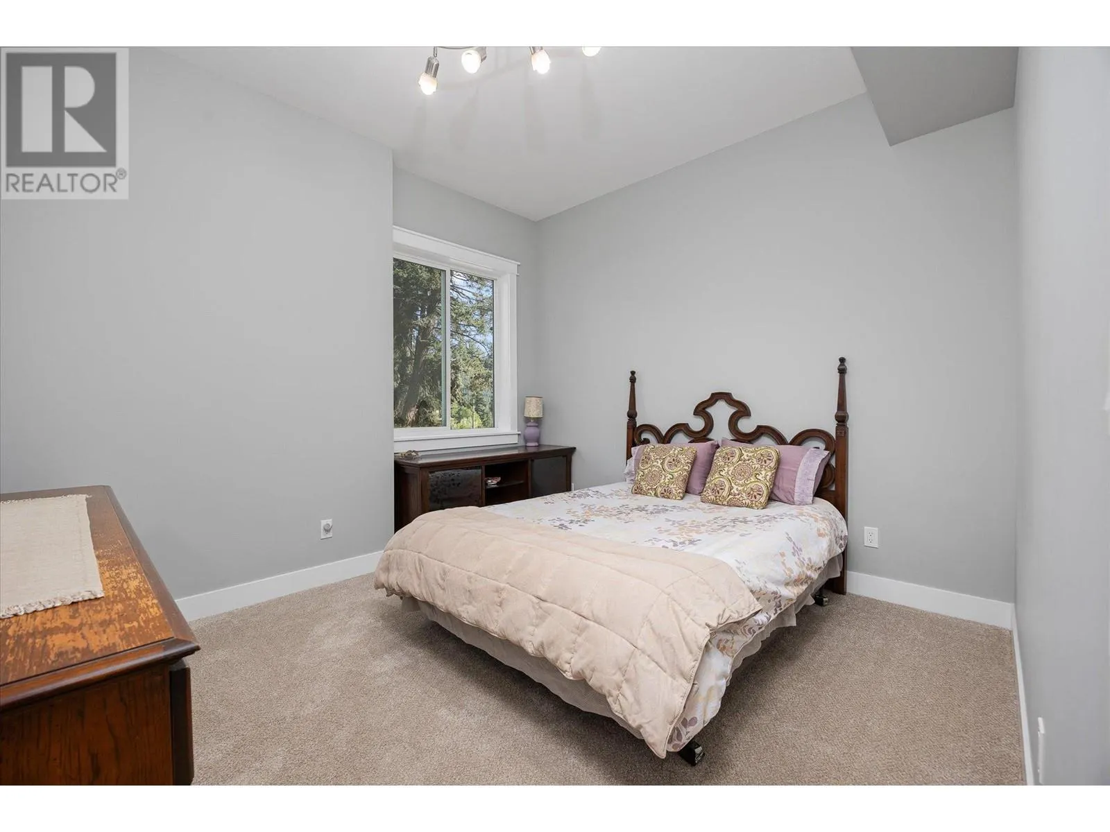 7844 Chew Road