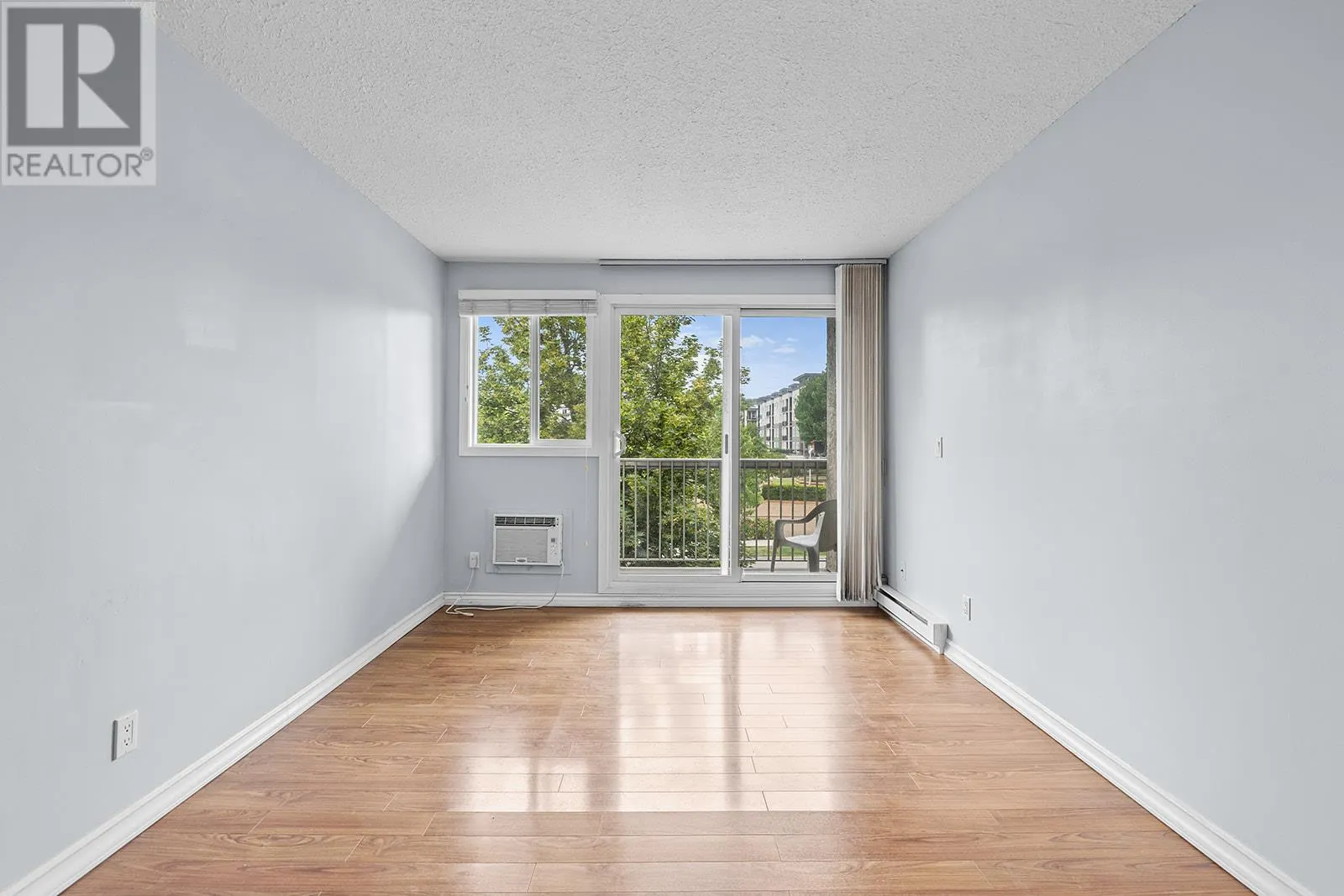 625 Rowcliffe Avenue Unit# 203