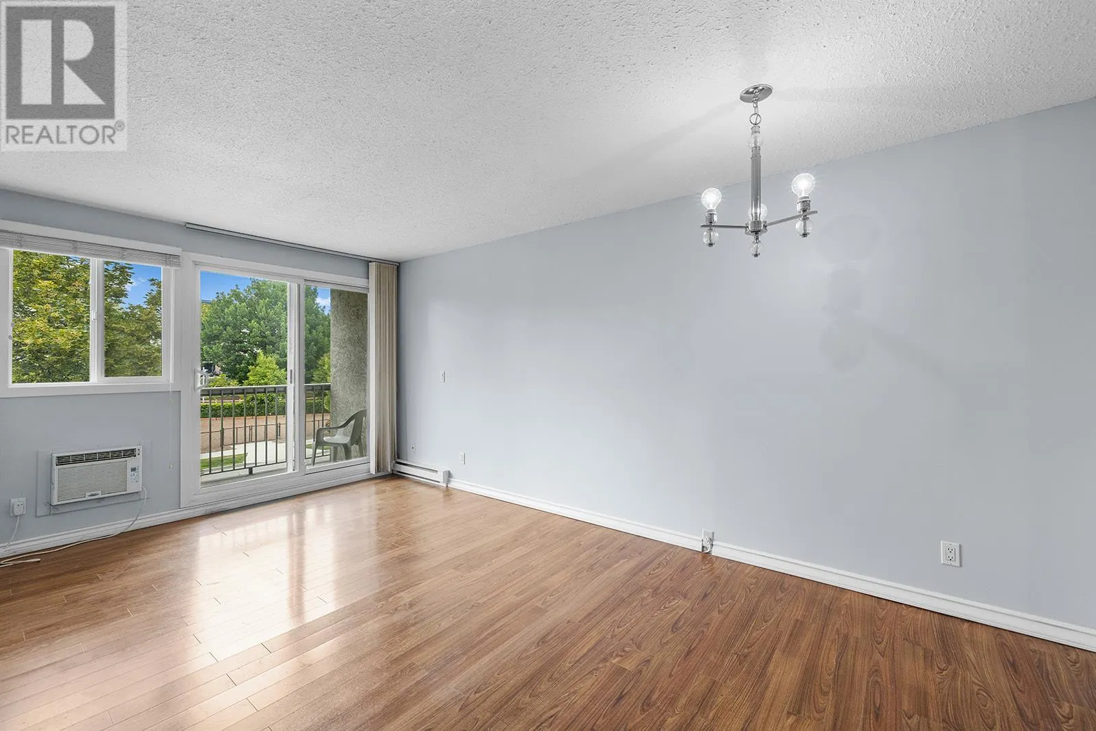 625 Rowcliffe Avenue Unit# 203