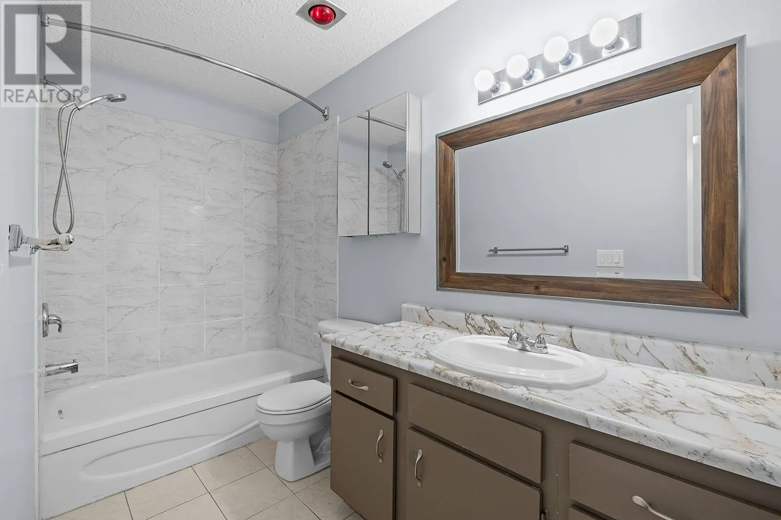 625 Rowcliffe Avenue Unit# 203