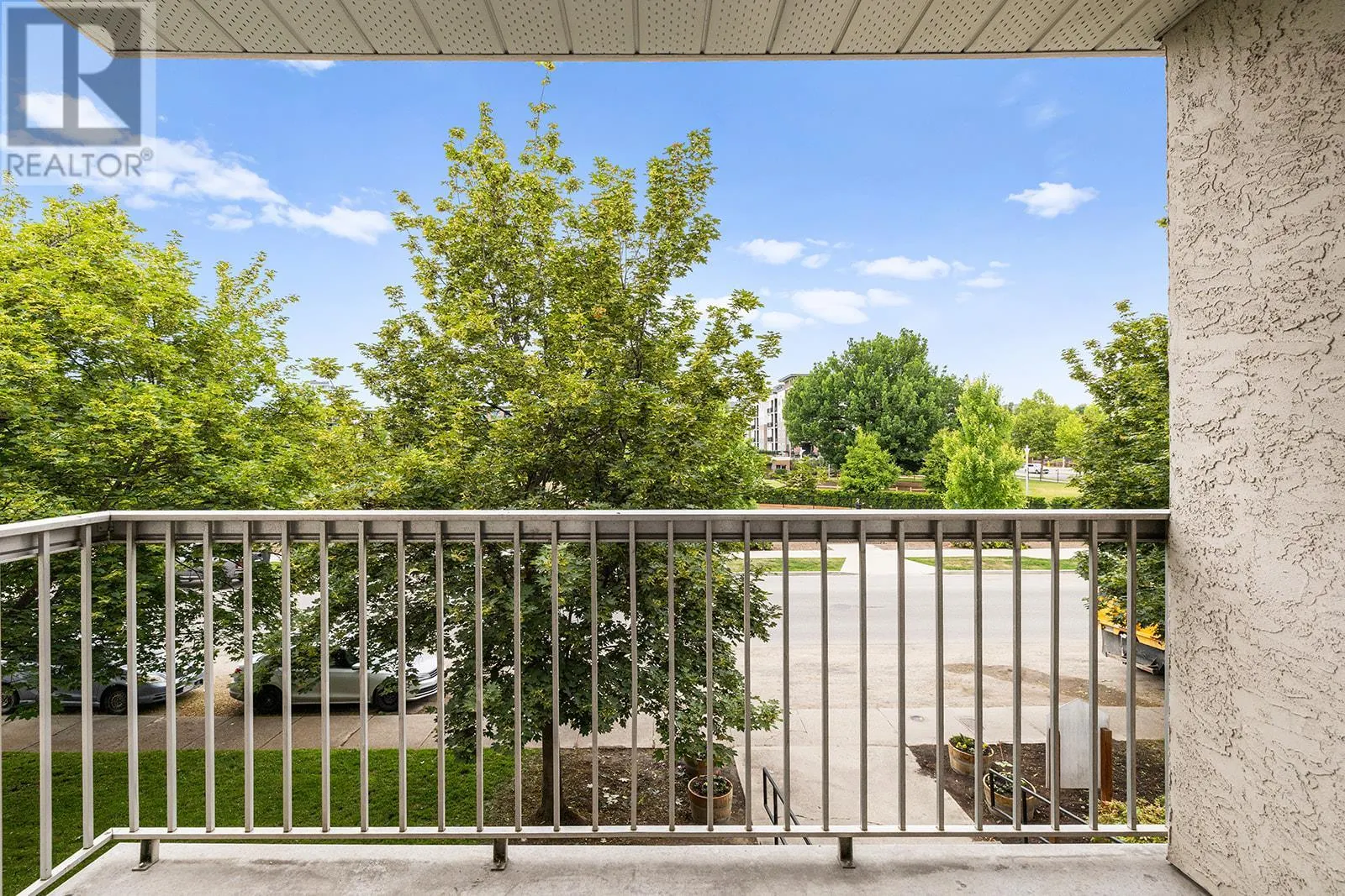 625 Rowcliffe Avenue Unit# 203