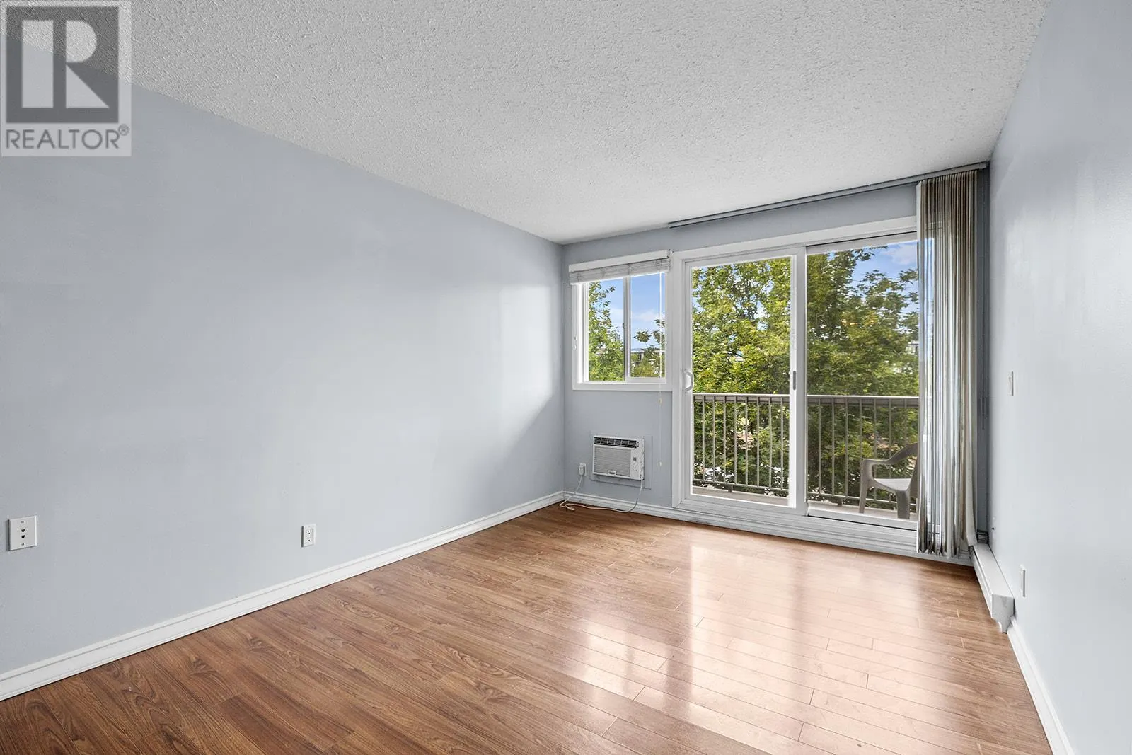 625 Rowcliffe Avenue Unit# 203