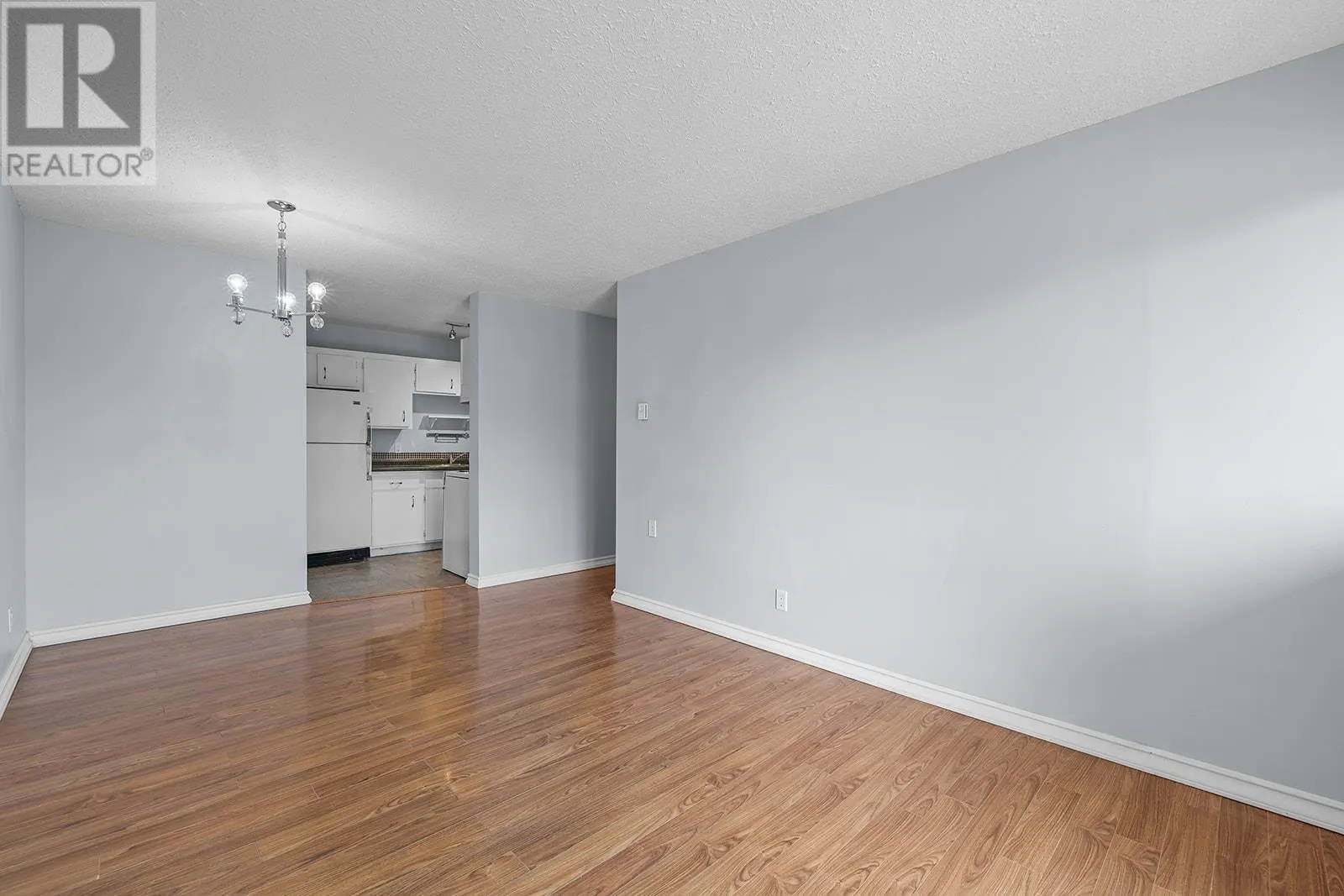 625 Rowcliffe Avenue Unit# 203