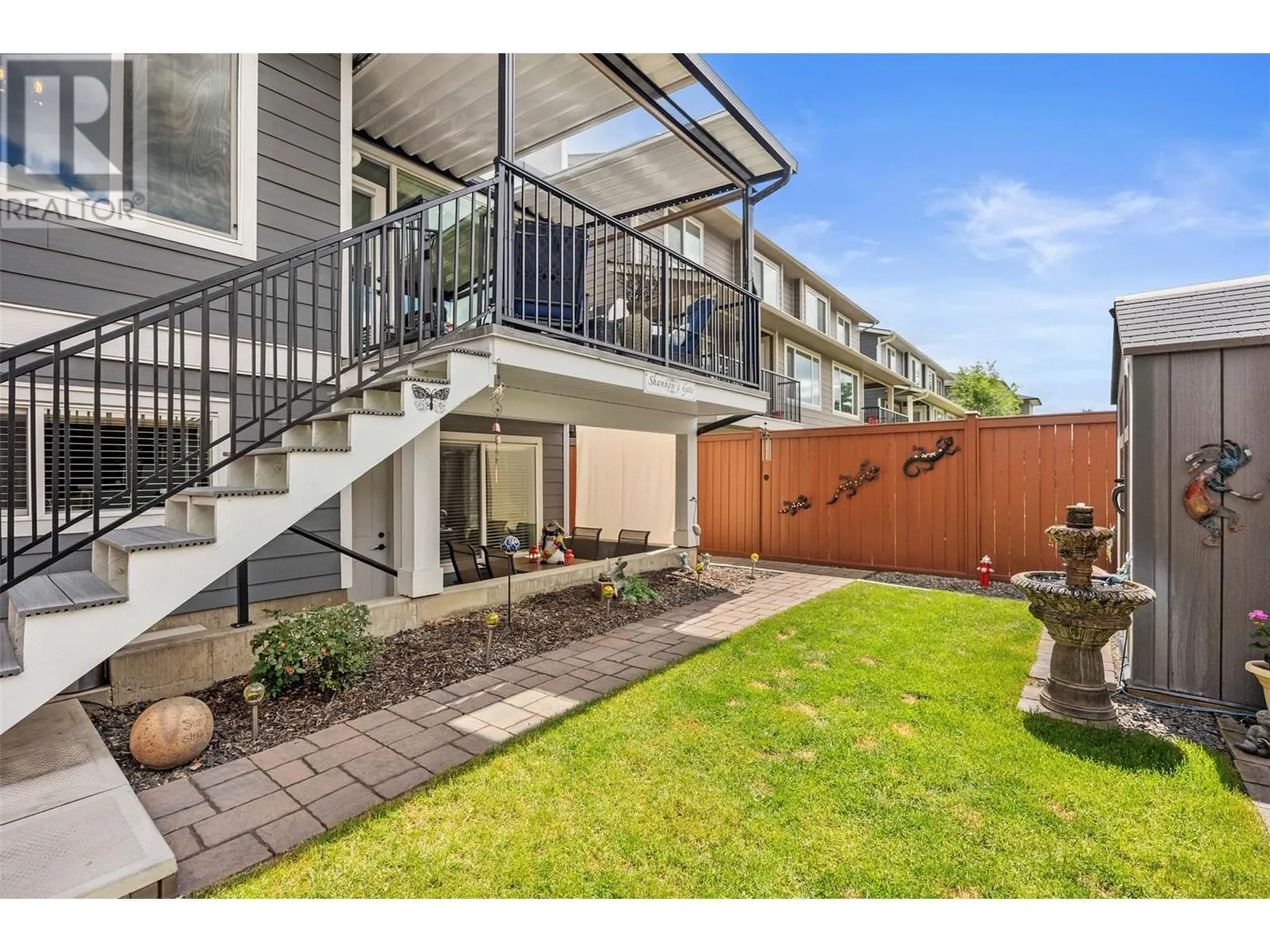 858 Palmer Place