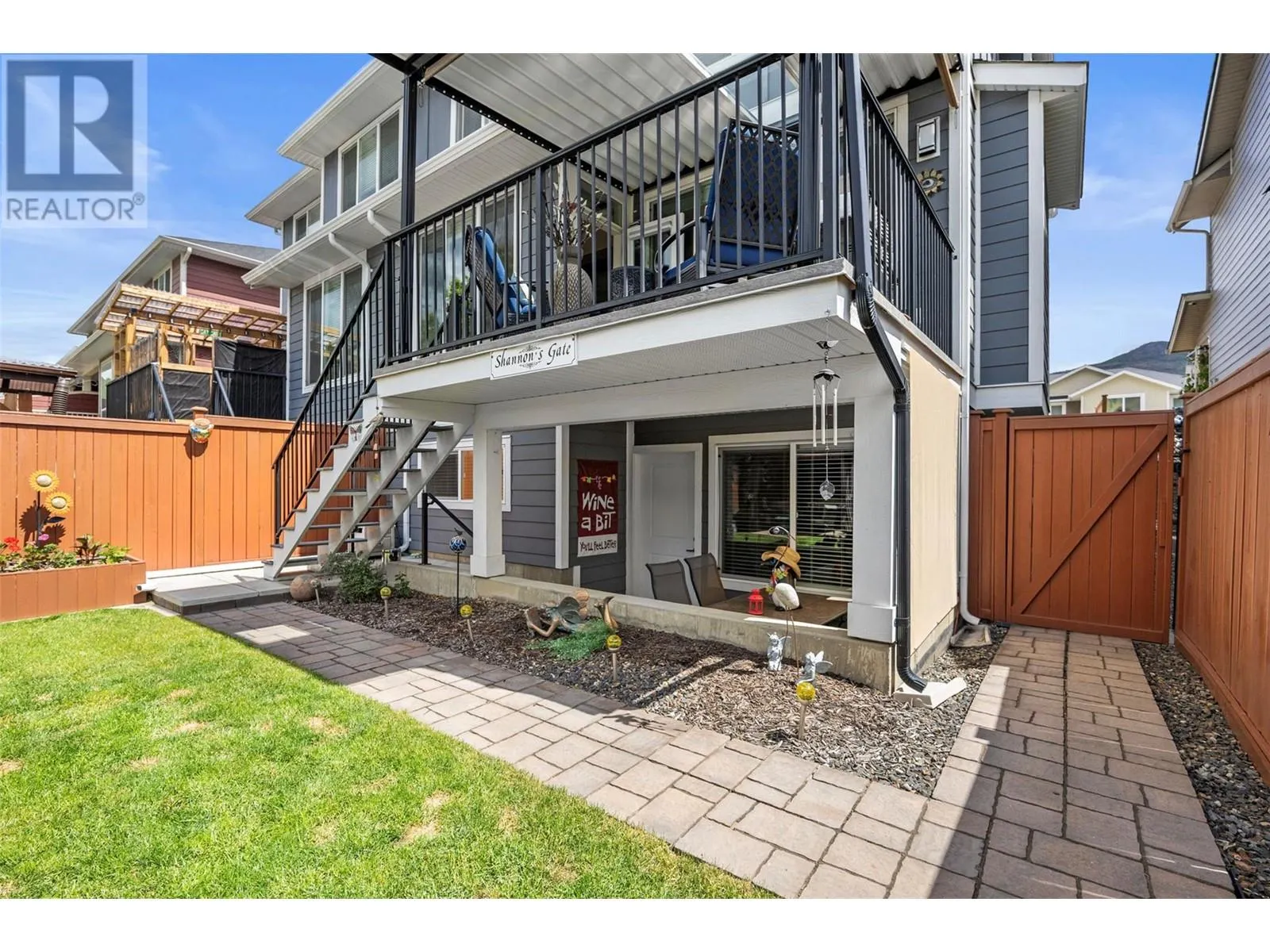858 Palmer Place