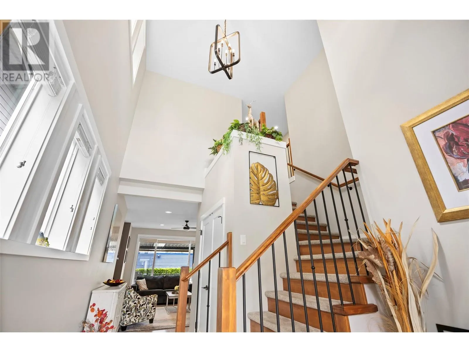 858 Palmer Place