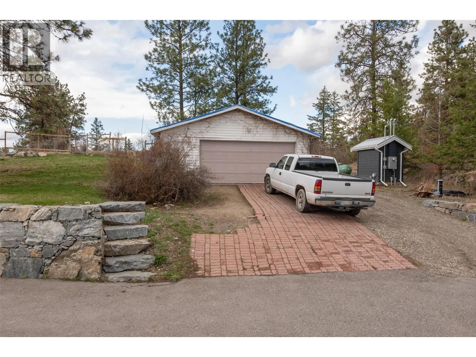 5474 Deadpine Drive