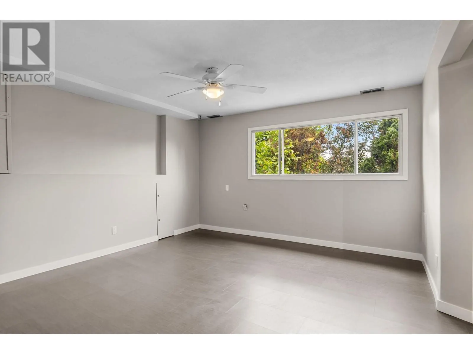 2865 Lower Glenrosa Road