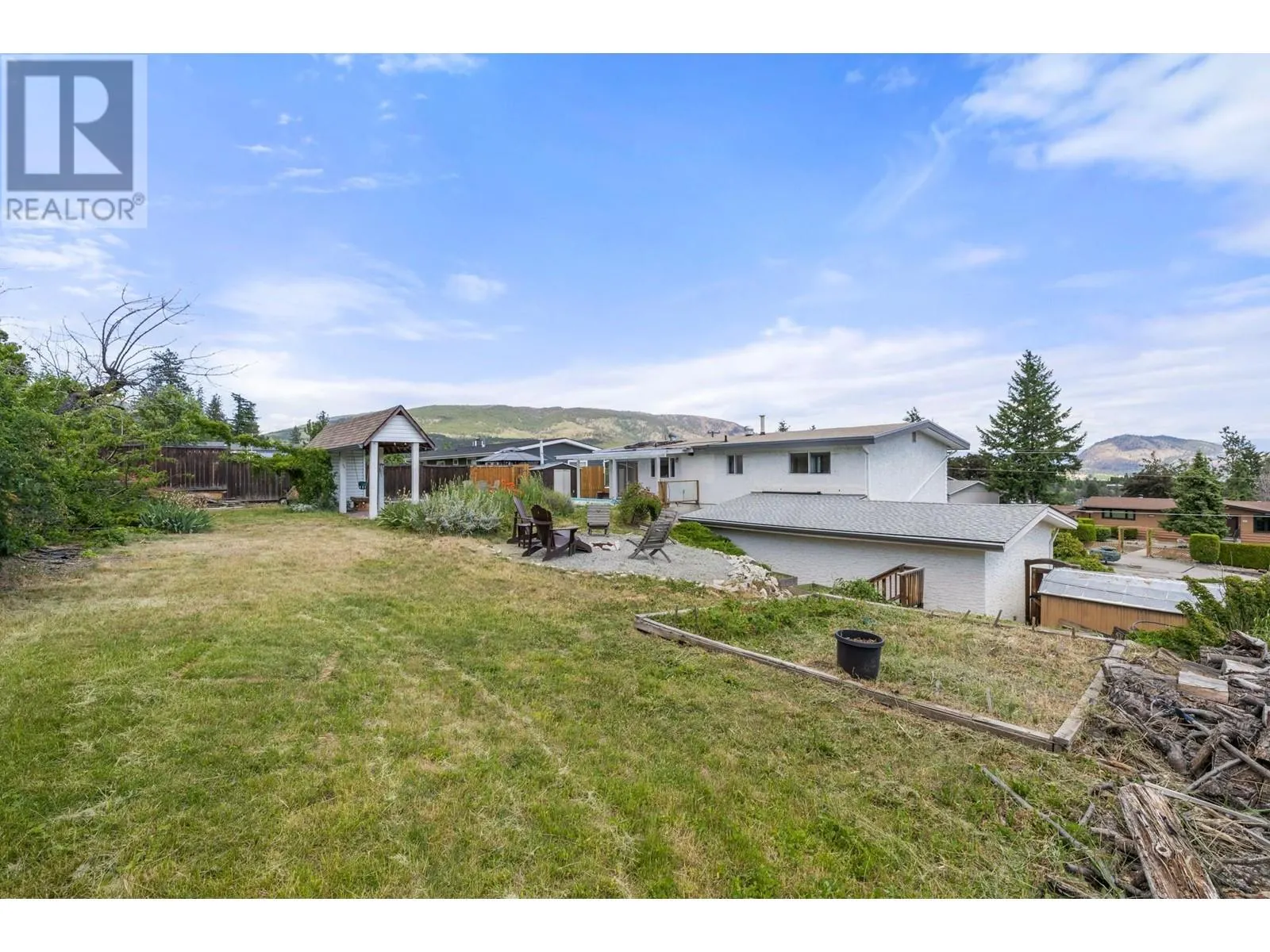 2865 Lower Glenrosa Road
