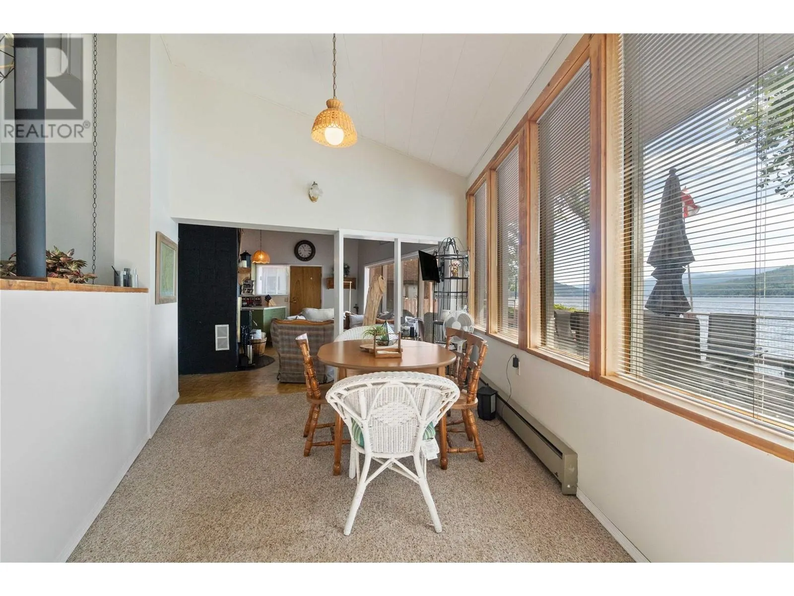 4750 Sunnybrae Canoe Point Road