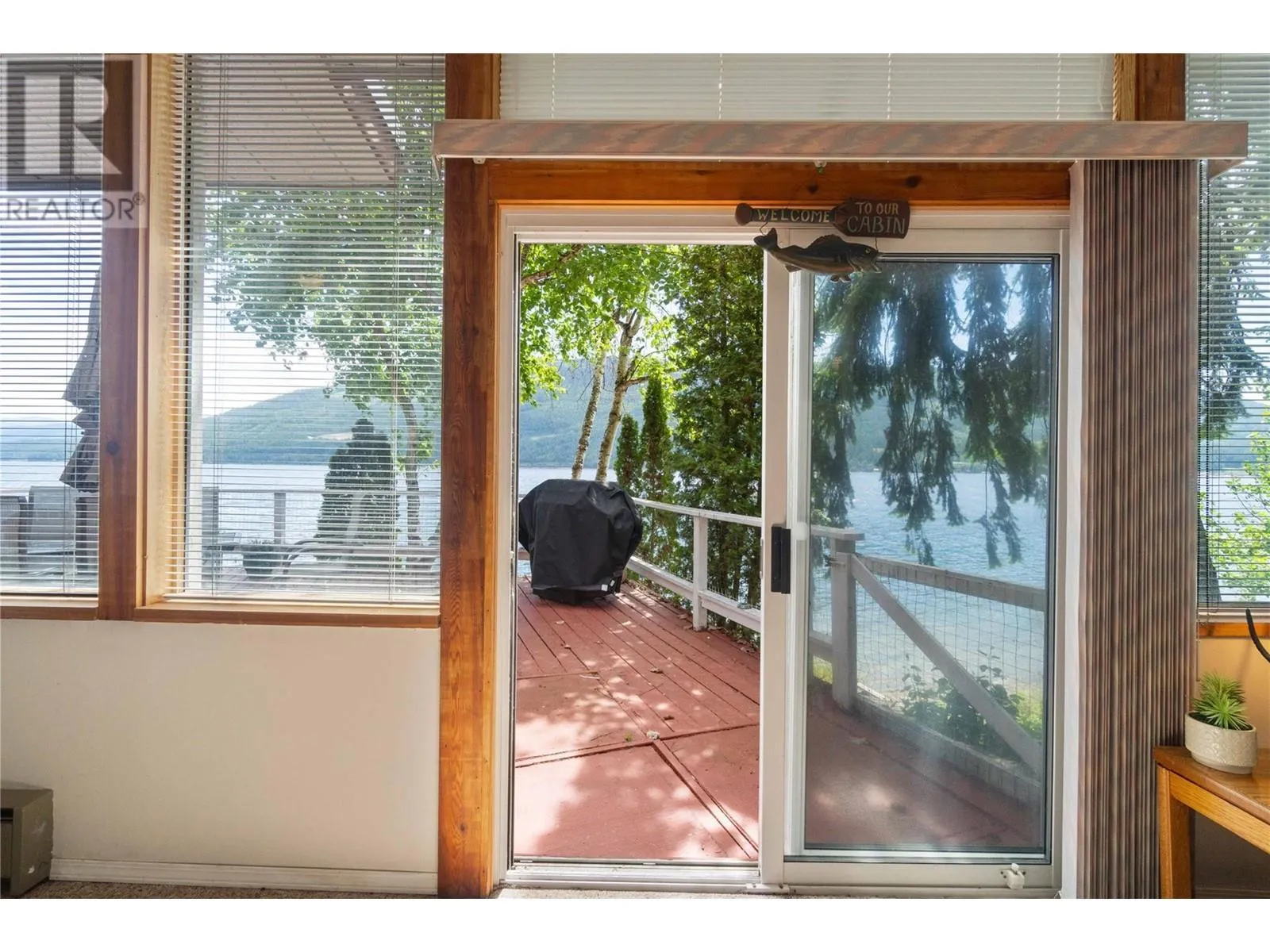4750 Sunnybrae Canoe Point Road