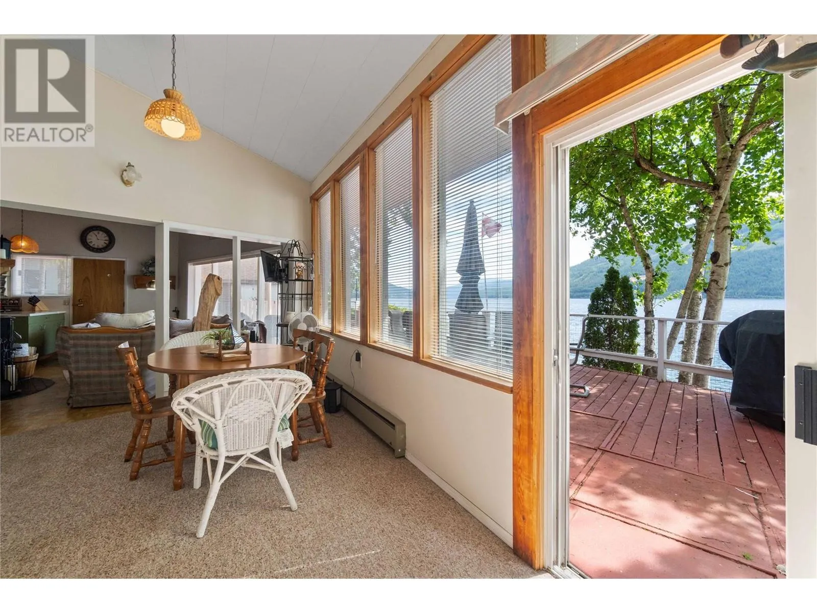 4750 Sunnybrae Canoe Point Road