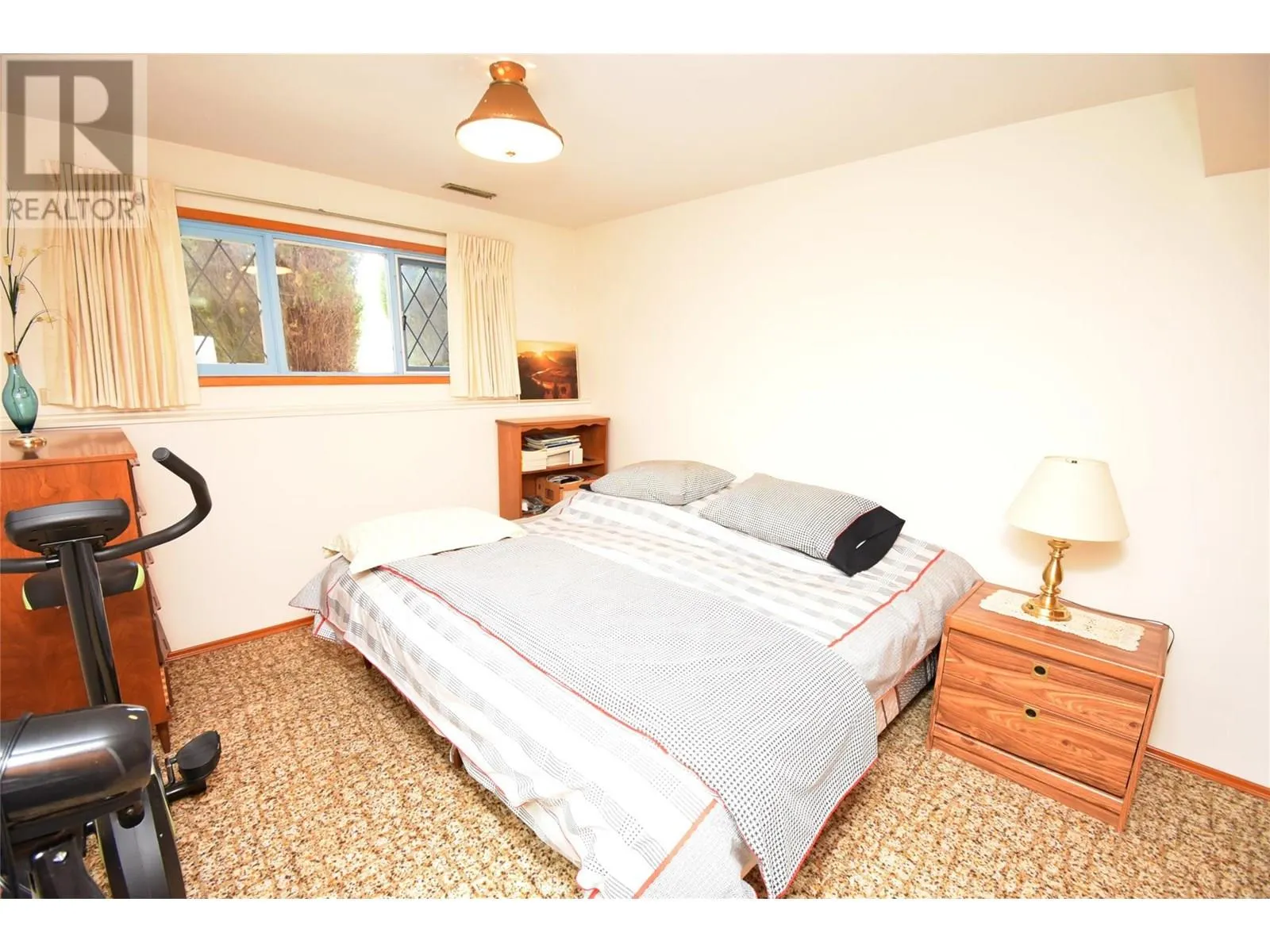 5425 Silver Star Road