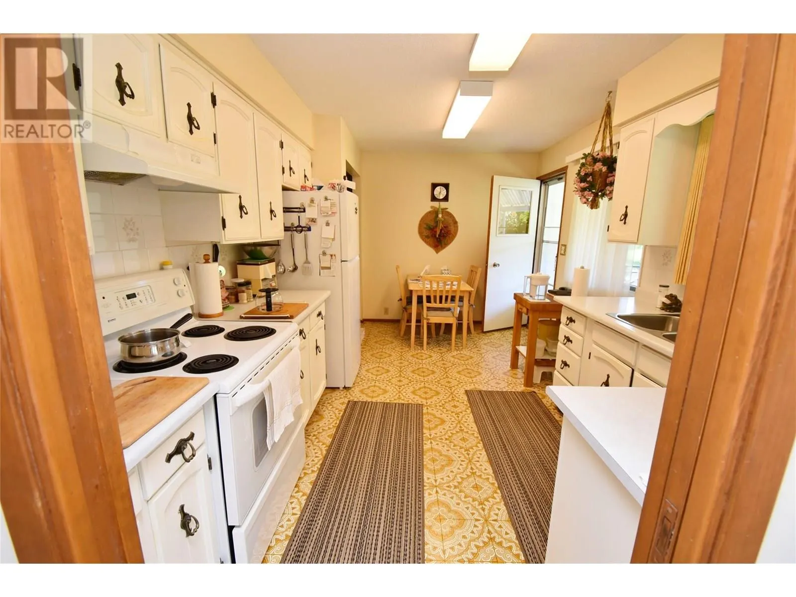 5425 Silver Star Road