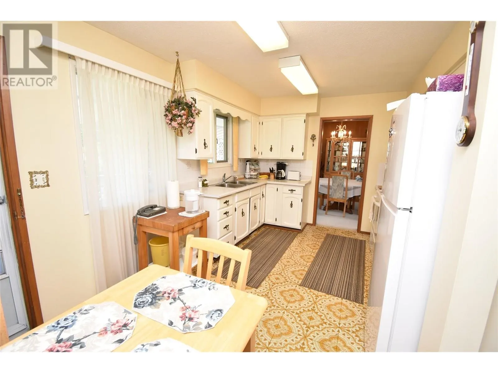 5425 Silver Star Road