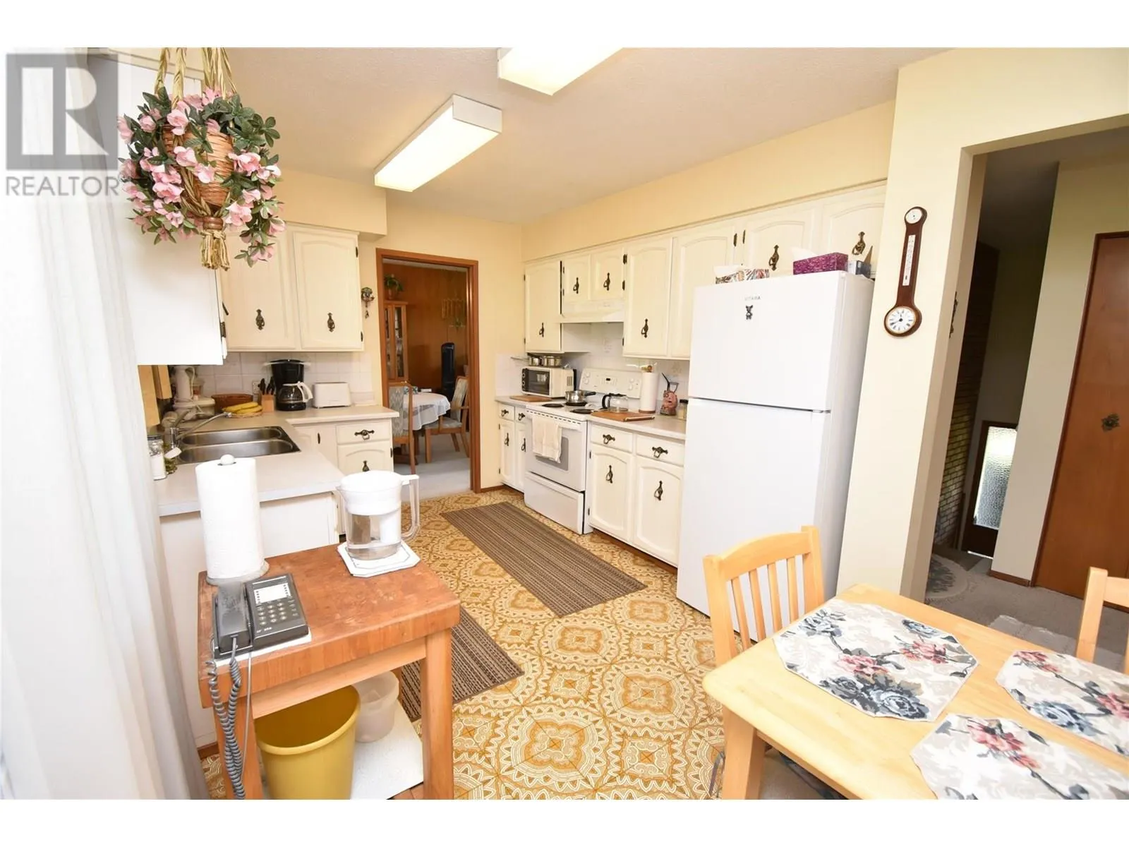 5425 Silver Star Road