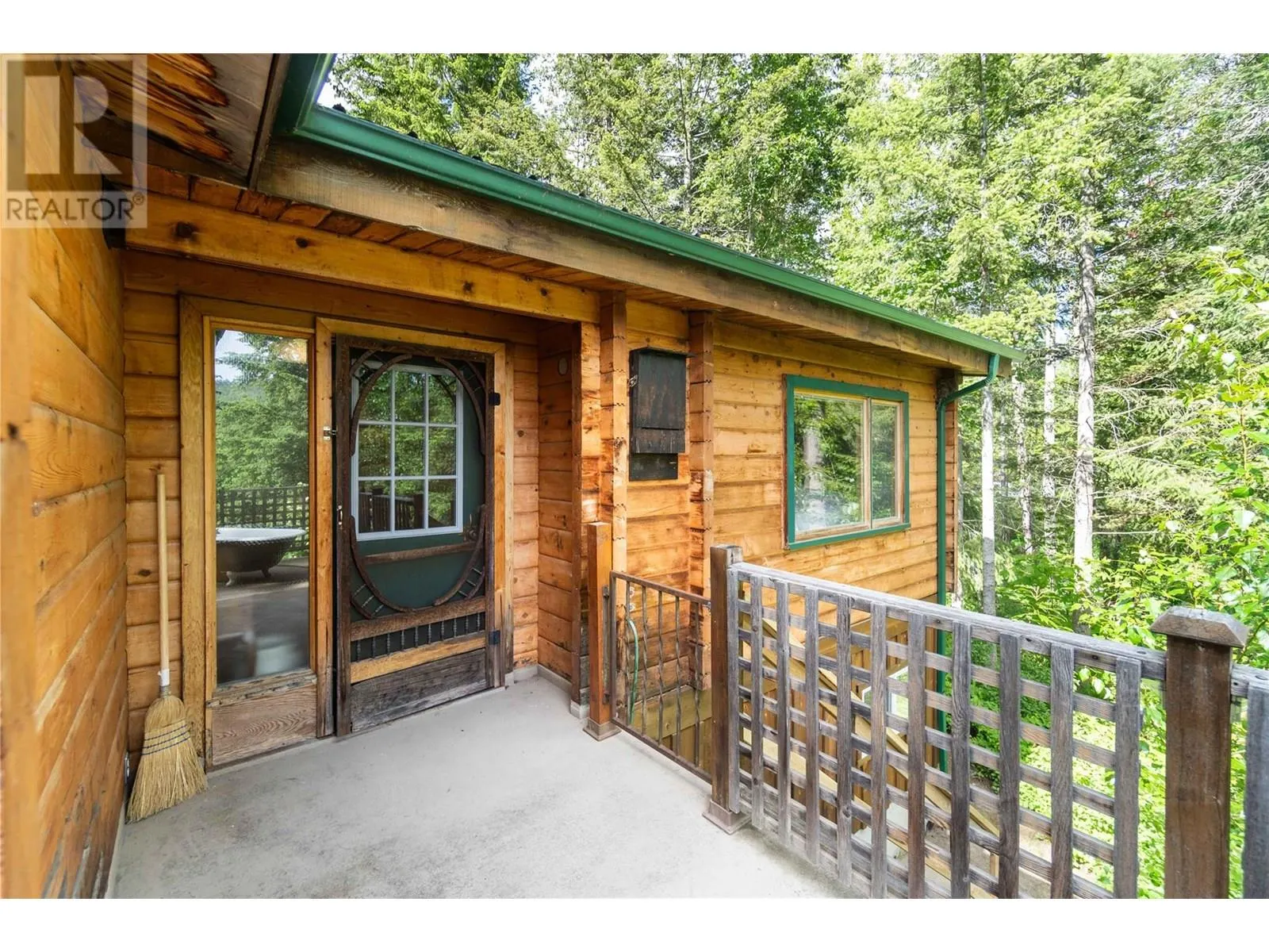 781 Gardom Lake Road