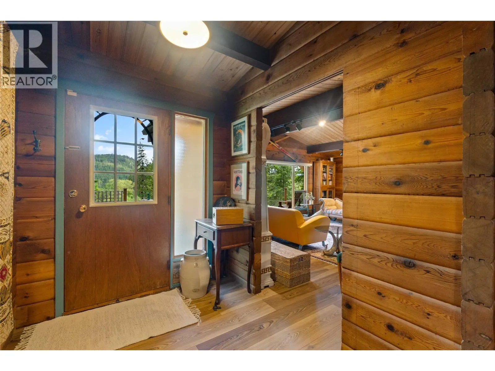 781 Gardom Lake Road