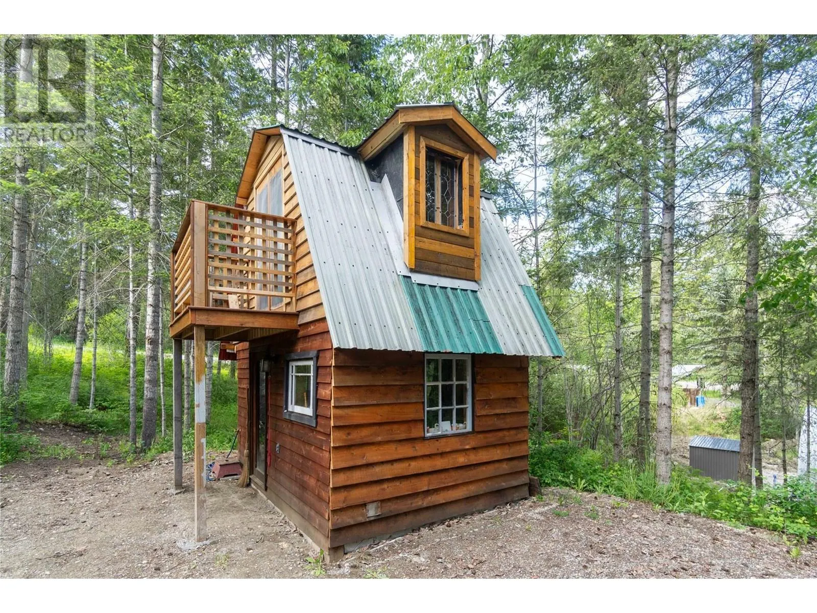 781 Gardom Lake Road