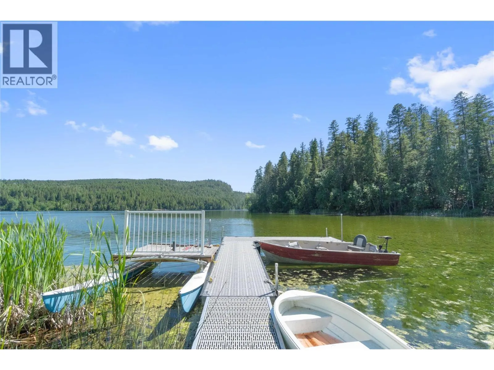 781 Gardom Lake Road