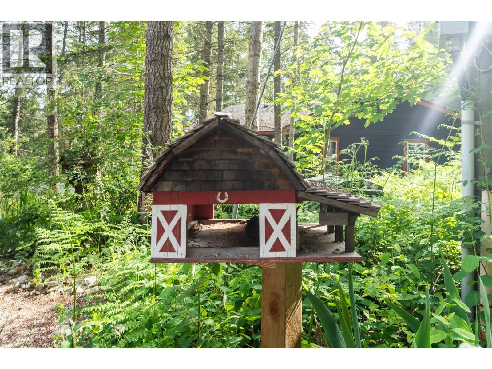 781 Gardom Lake Road