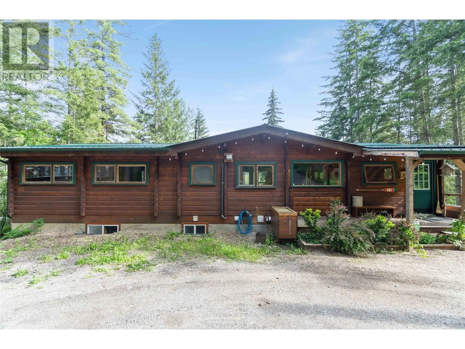 781 Gardom Lake Road