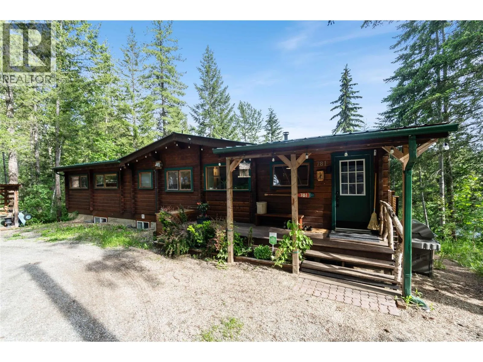 781 Gardom Lake Road