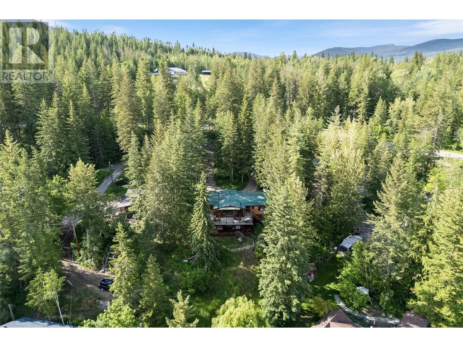 781 Gardom Lake Road