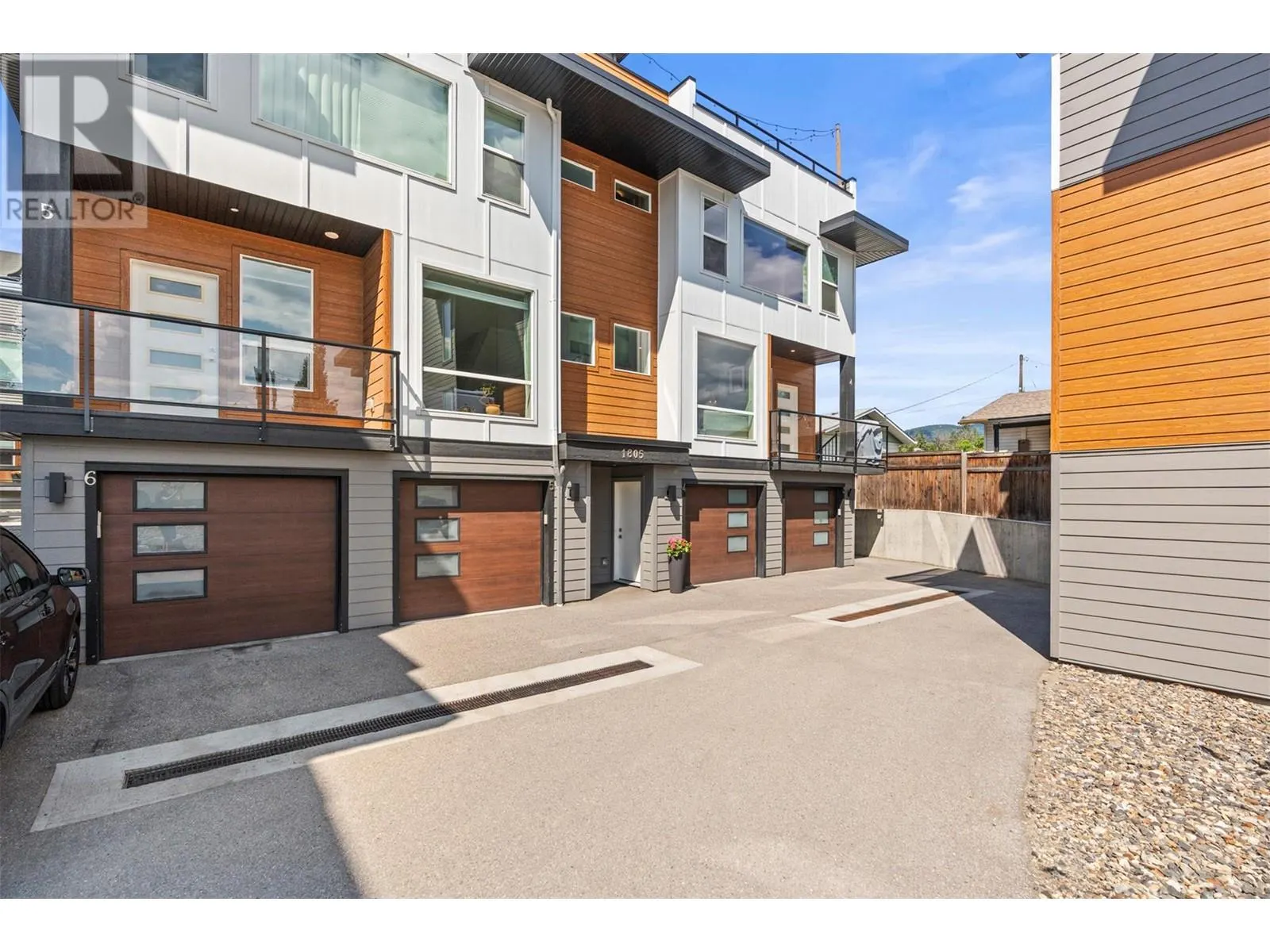 1805 45 Avenue Unit# 4