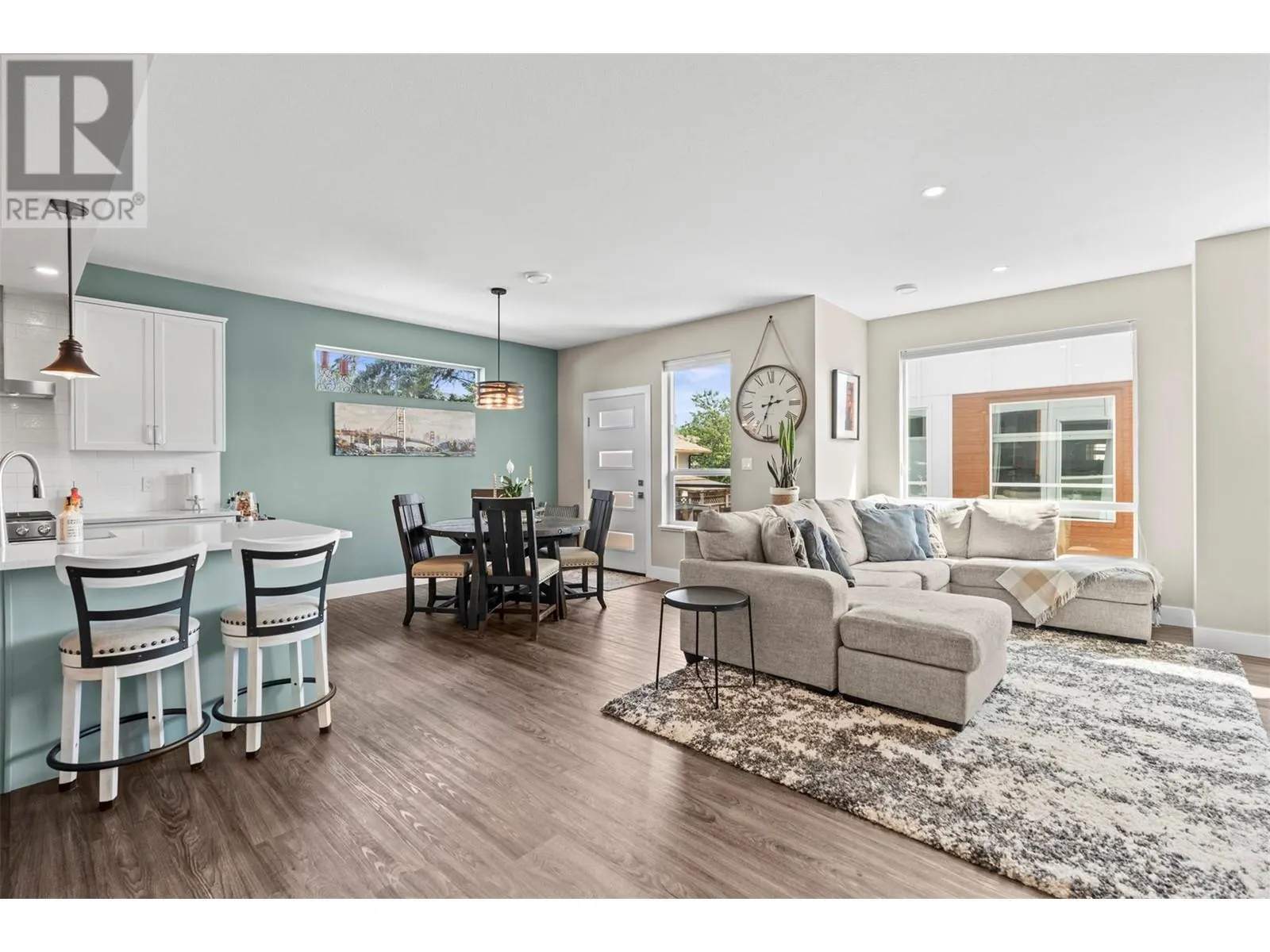 1805 45 Avenue Unit# 4