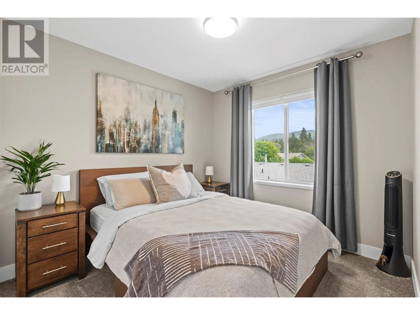1805 45 Avenue Unit# 4