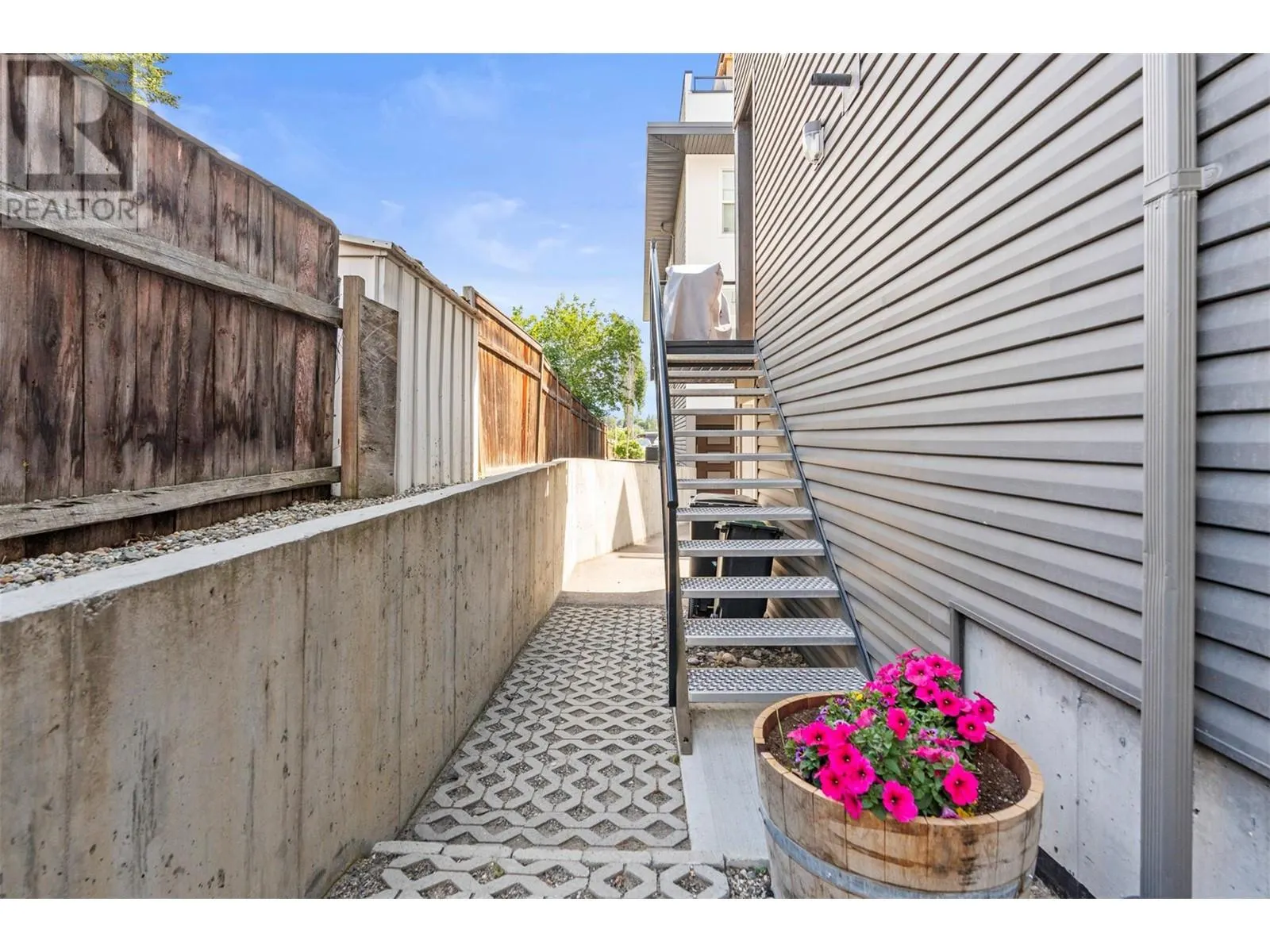 1805 45 Avenue Unit# 4