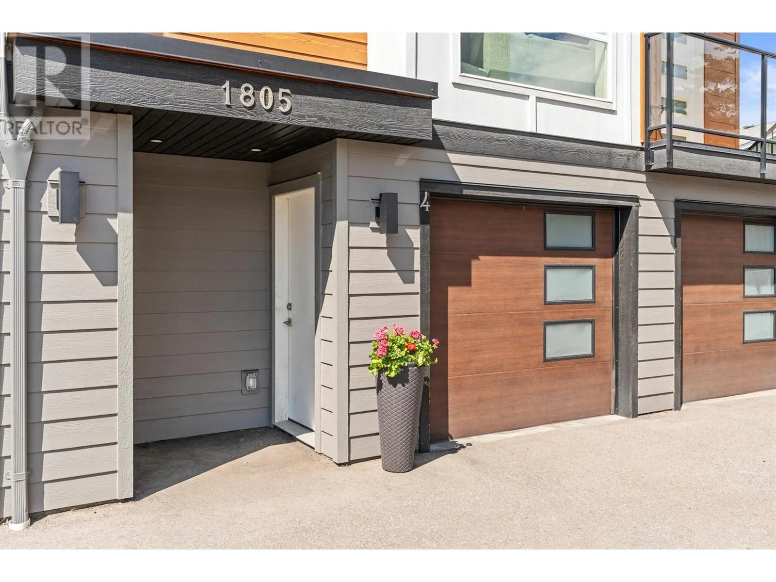1805 45 Avenue Unit# 4