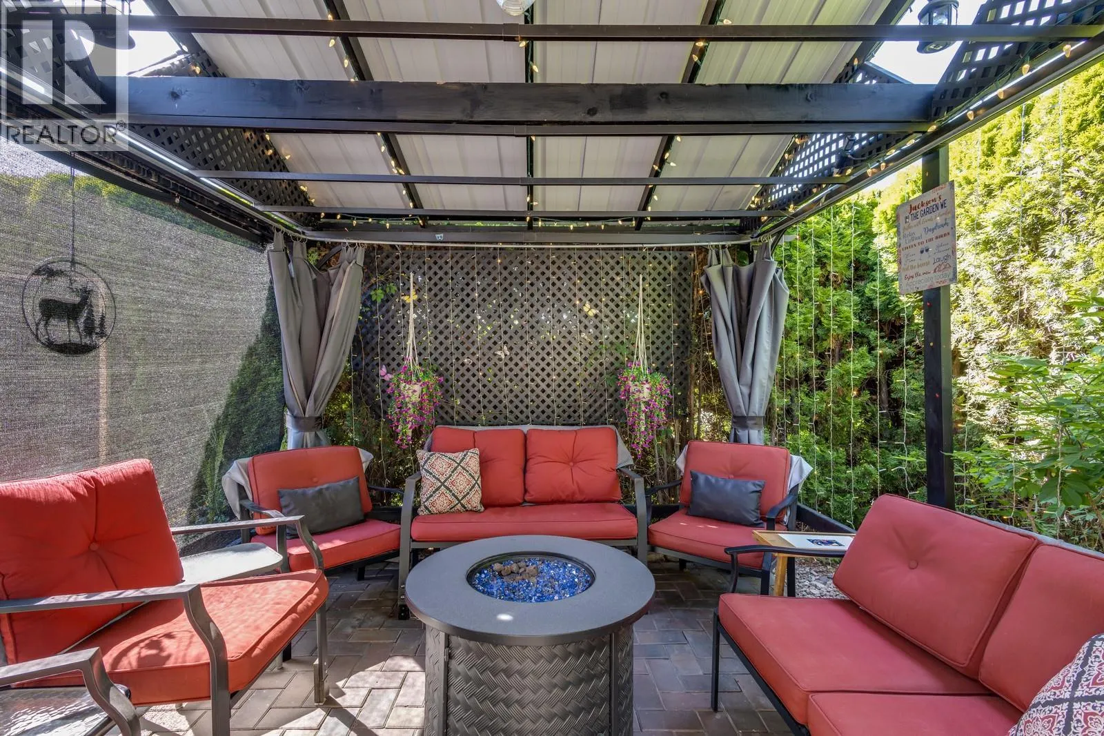 5046 South Ridge Drive