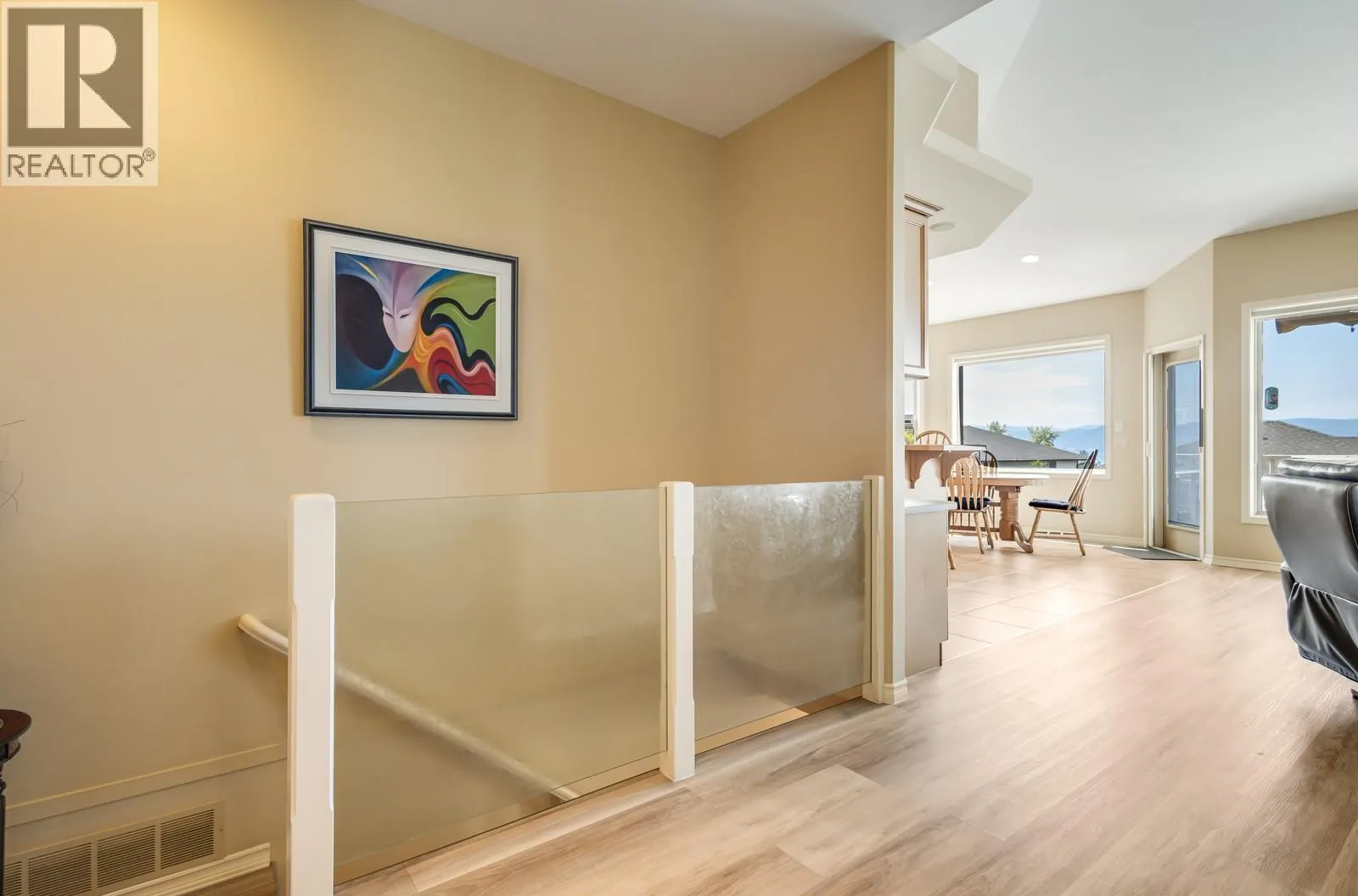 5046 South Ridge Drive