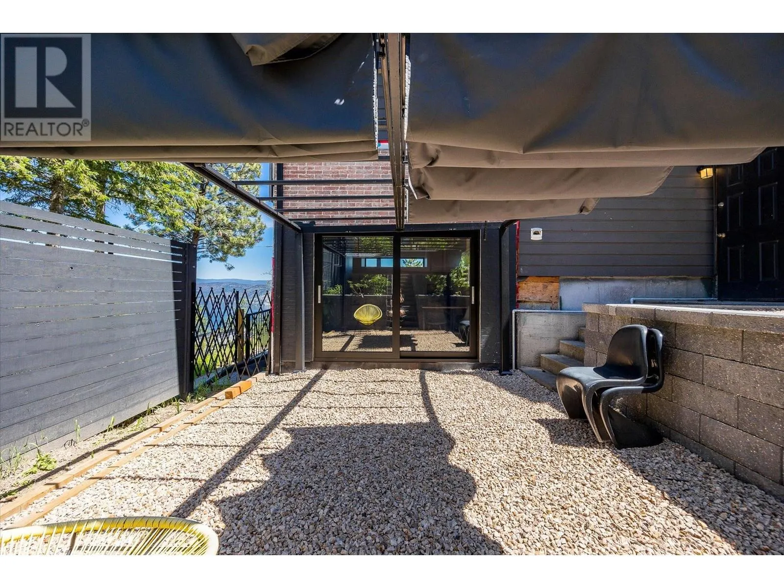 1632 Griffiths Place
