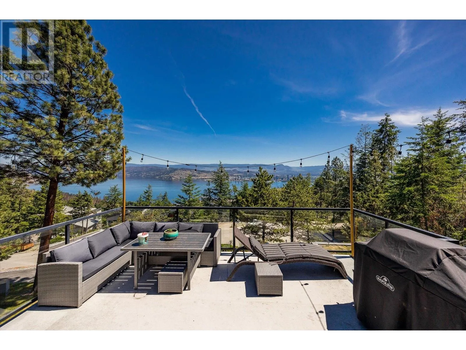 1632 Griffiths Place