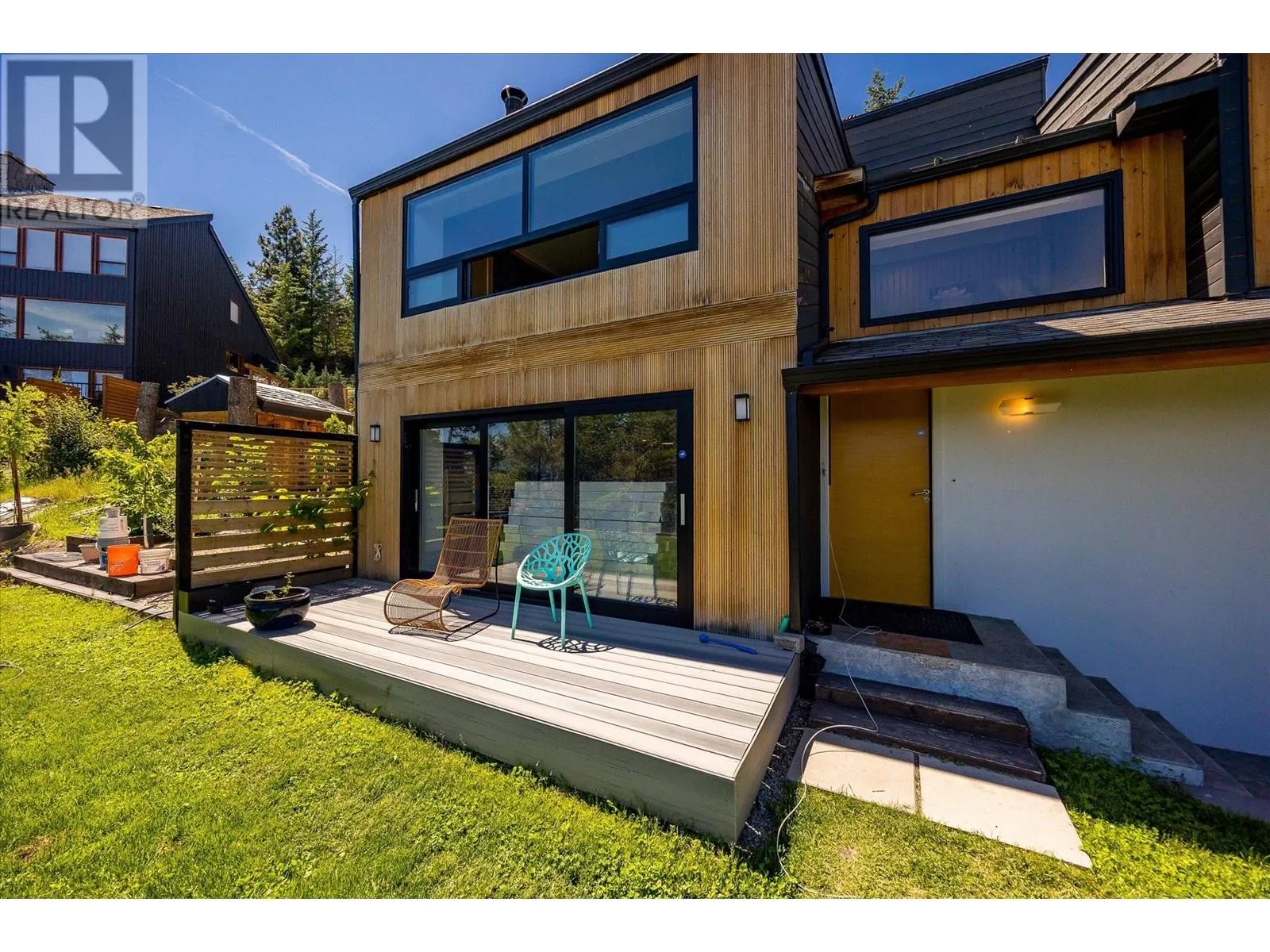 1632 Griffiths Place