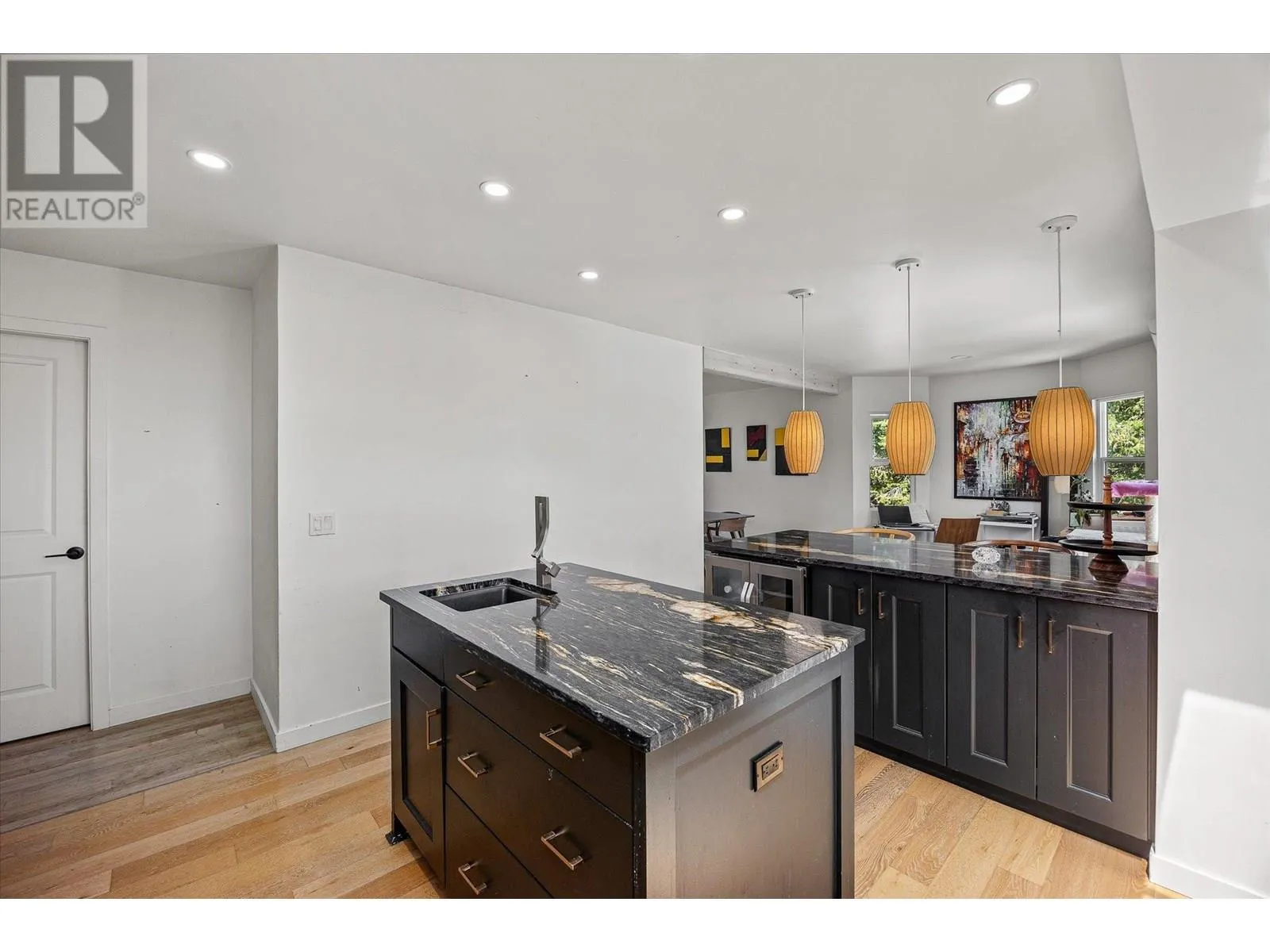 1632 Griffiths Place