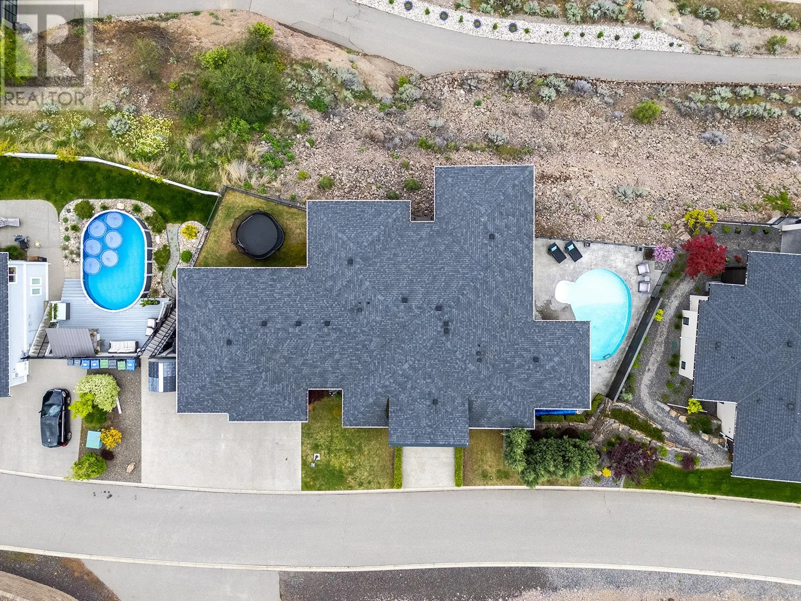 718 Highpointe Drive