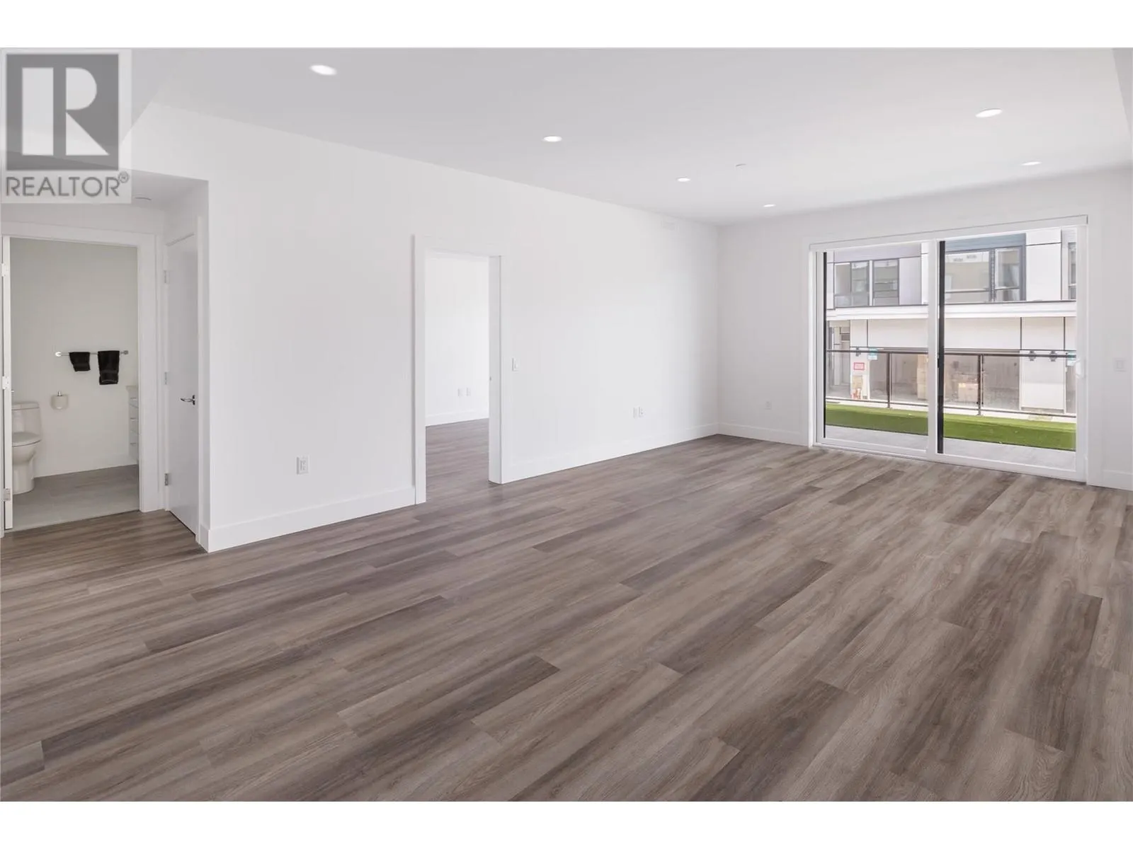 2100 Campbell Road Unit# 160
