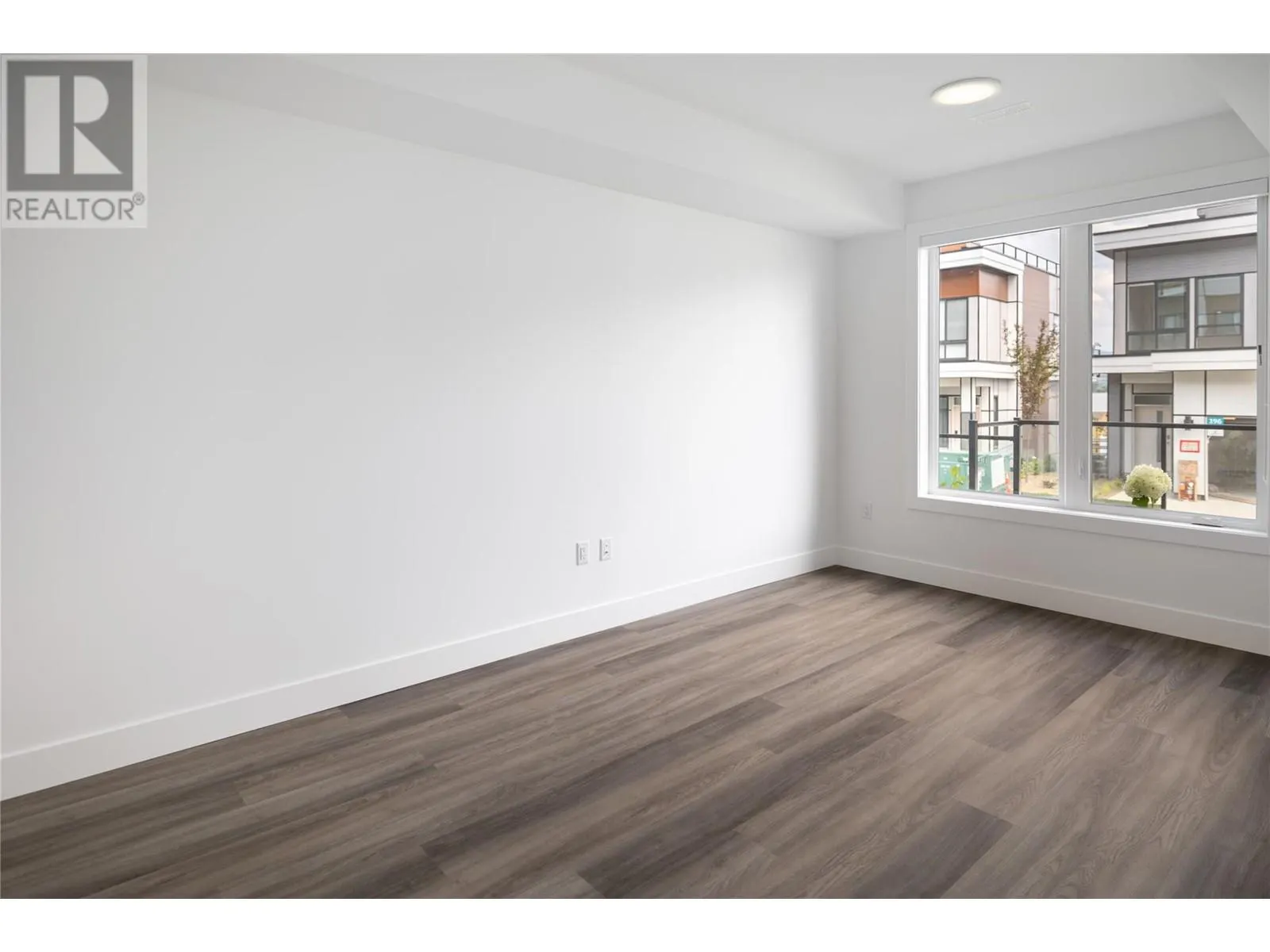 2100 Campbell Road Unit# 160