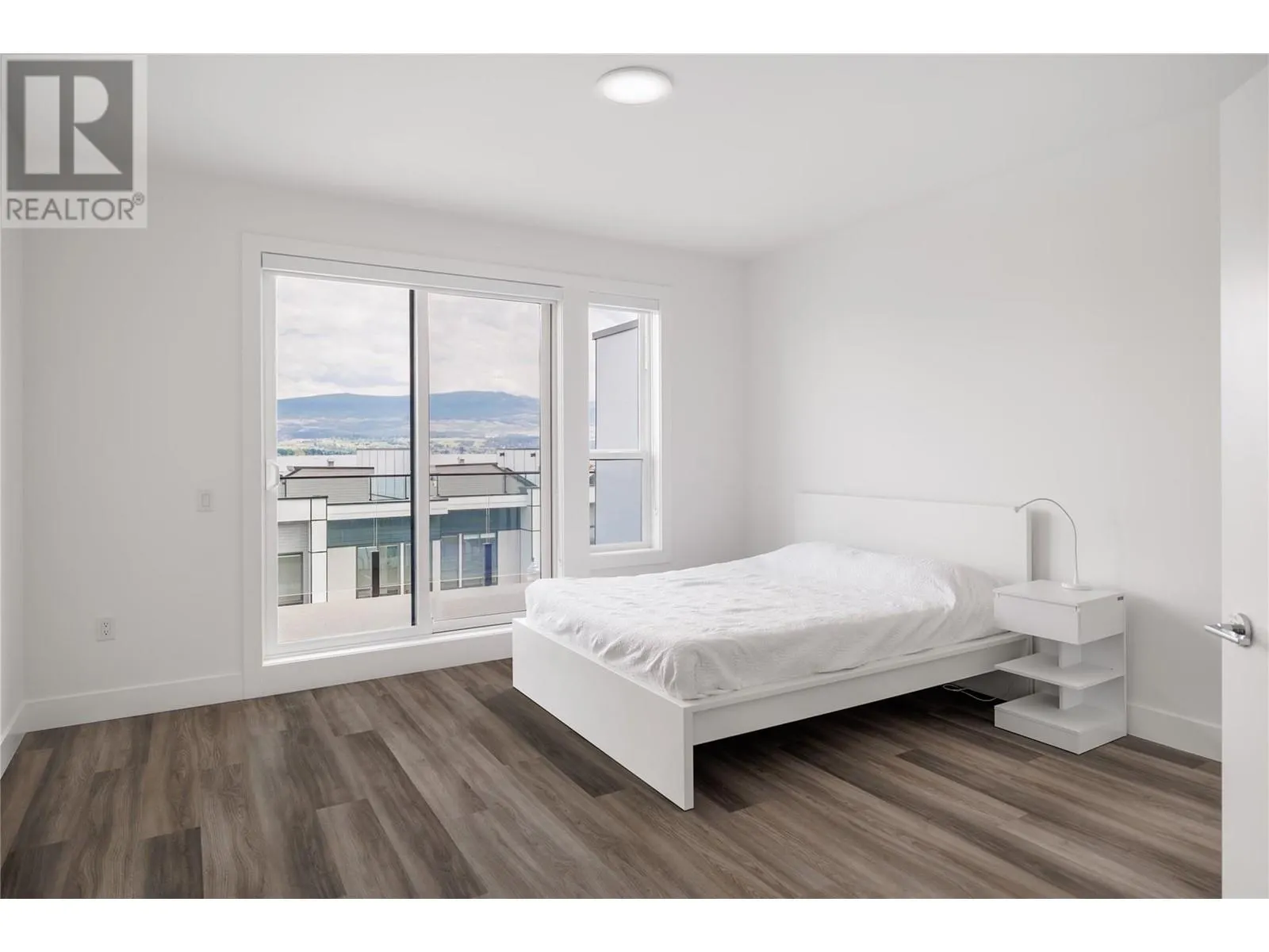 2100 Campbell Road Unit# 160